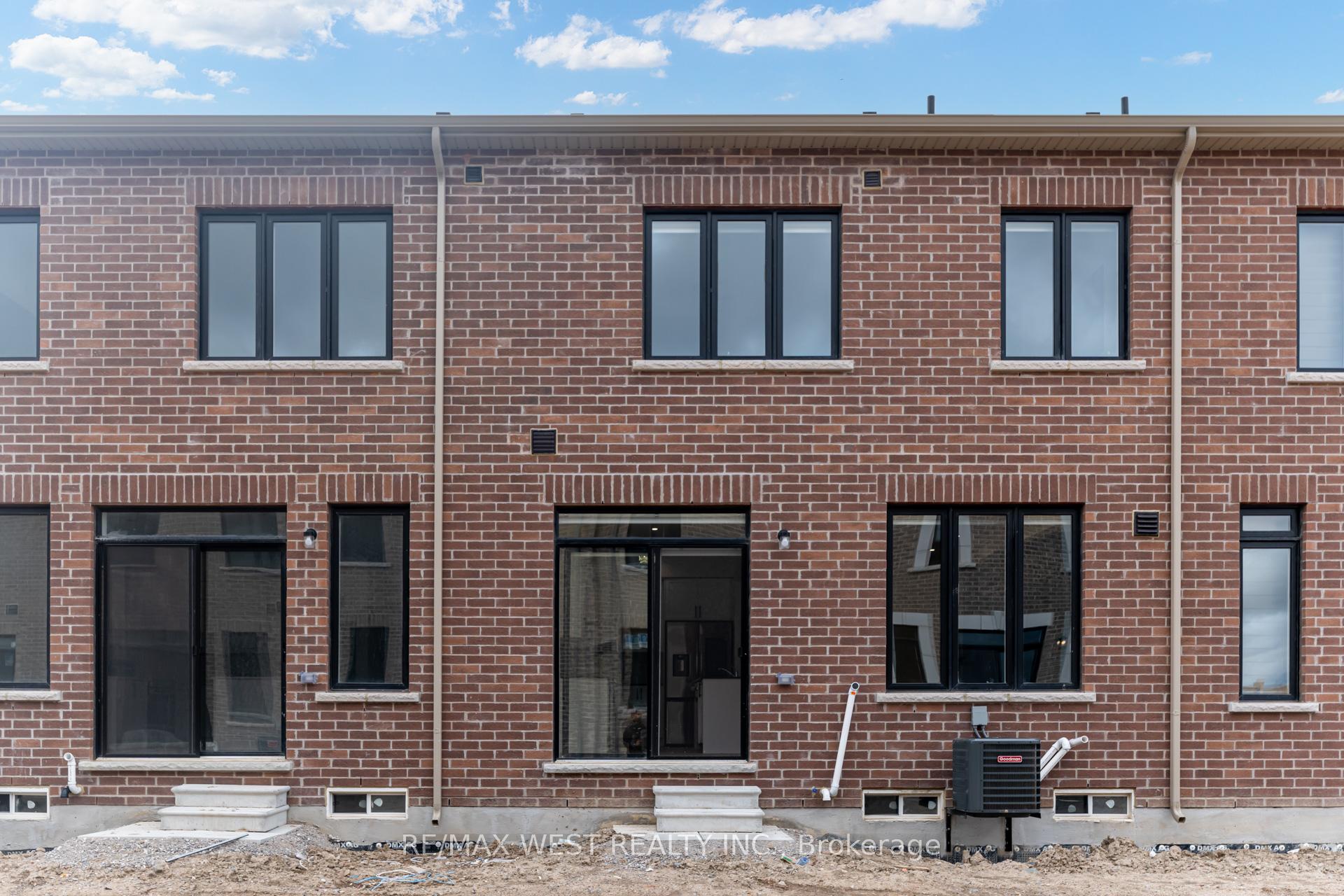 Photo 38 of 8 Singhampton Road, Vaughan, Kleinburg — HOMEH