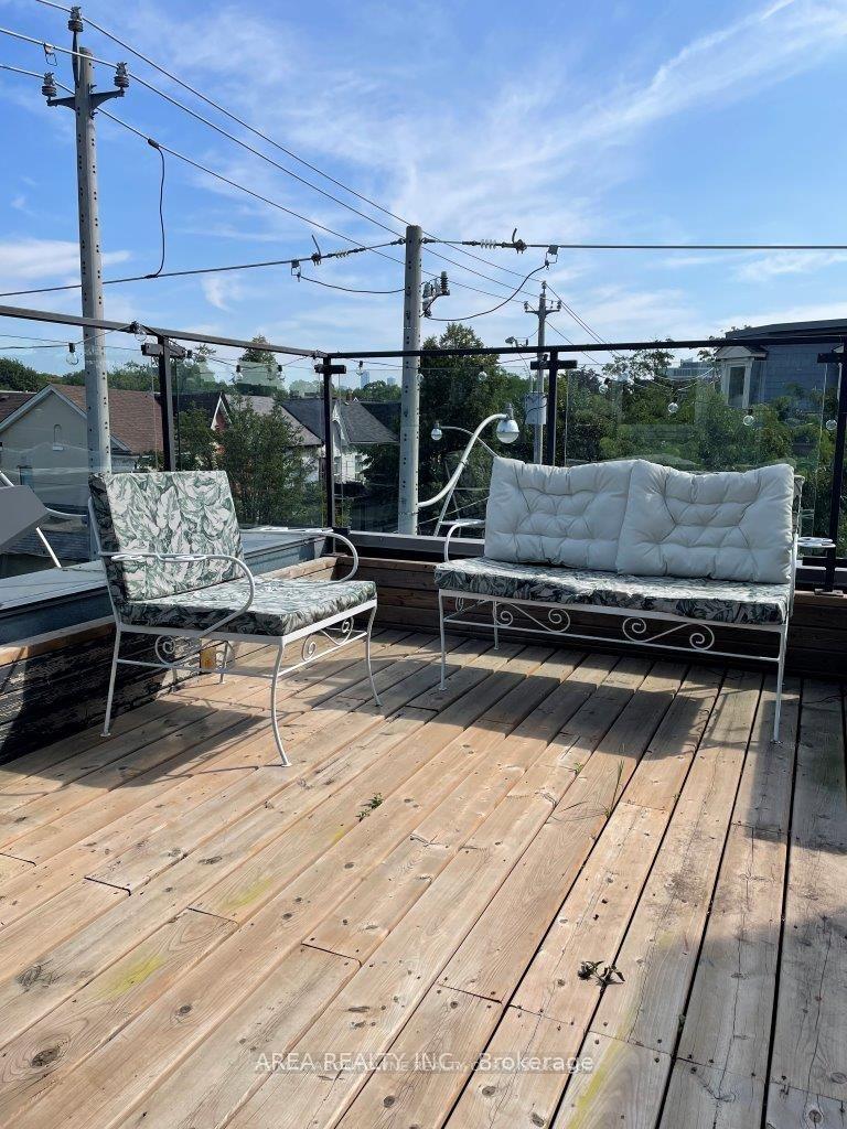 Photo 12 of 104 Northcote Avenue, Toronto, Little Portugal — HOMEH