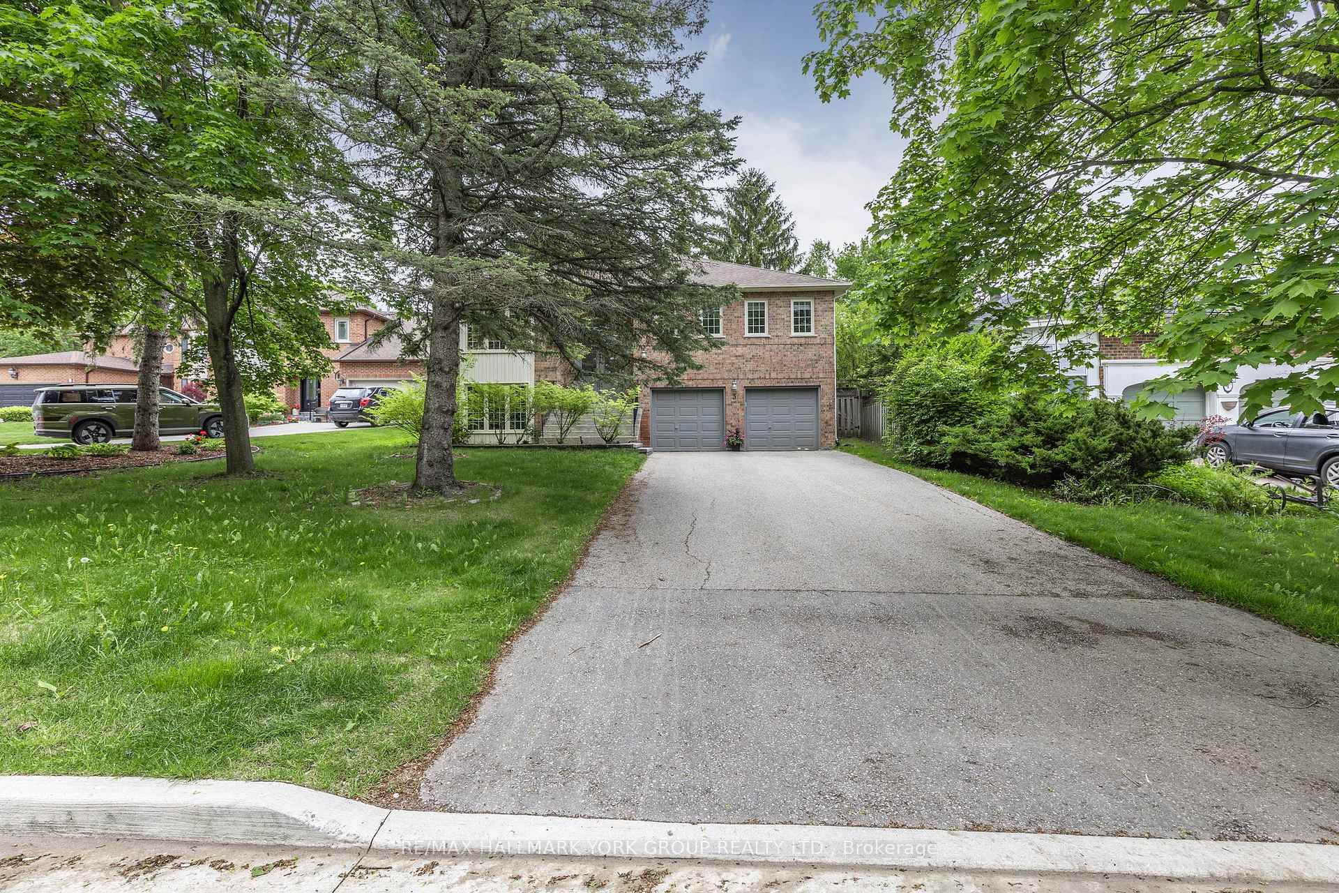 Photo 28 of 3 Pinehurst Court, Aurora, Aurora Village — HOMEH