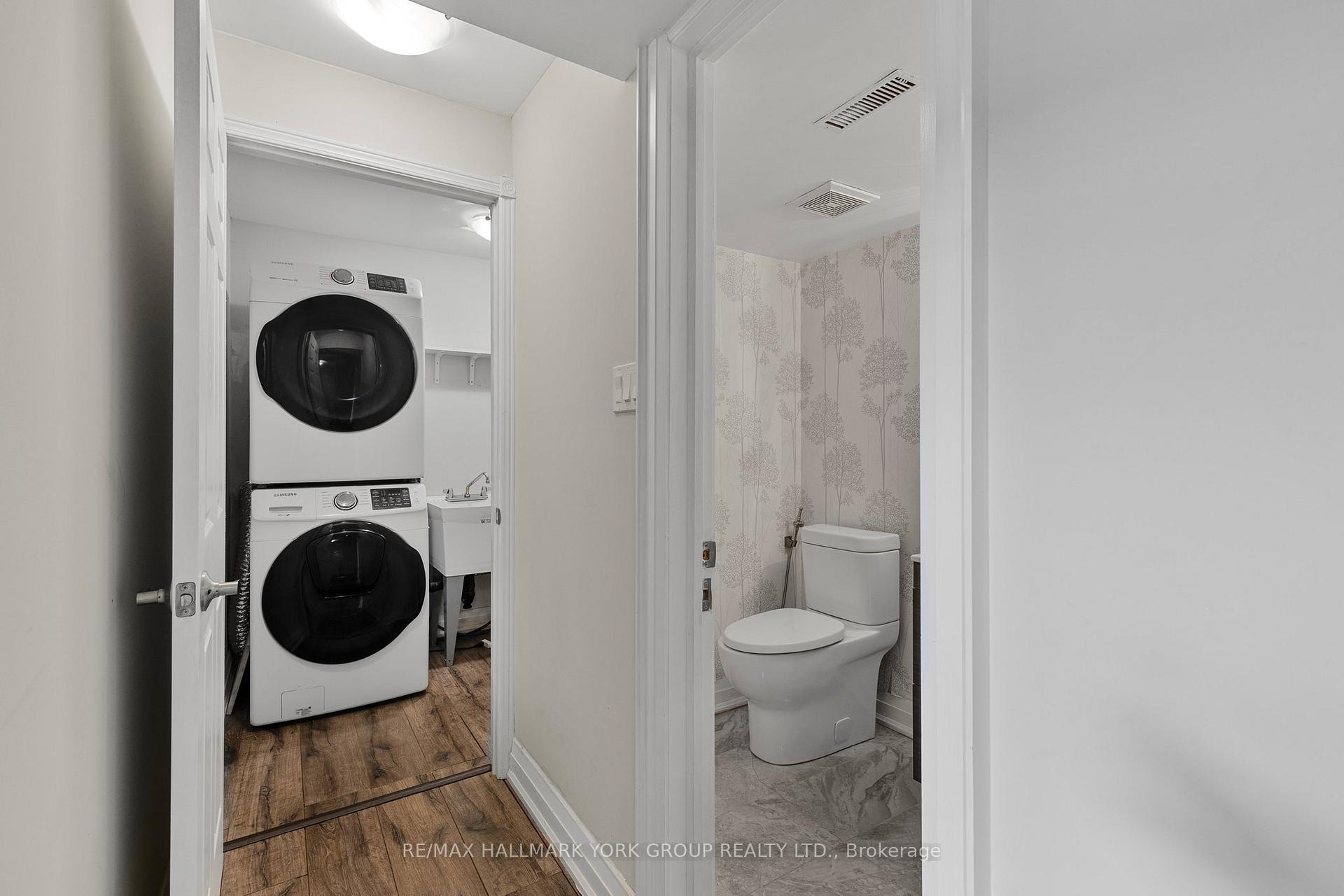 Photo 19 of 3 Pinehurst Court, Aurora, Aurora Village — HOMEH