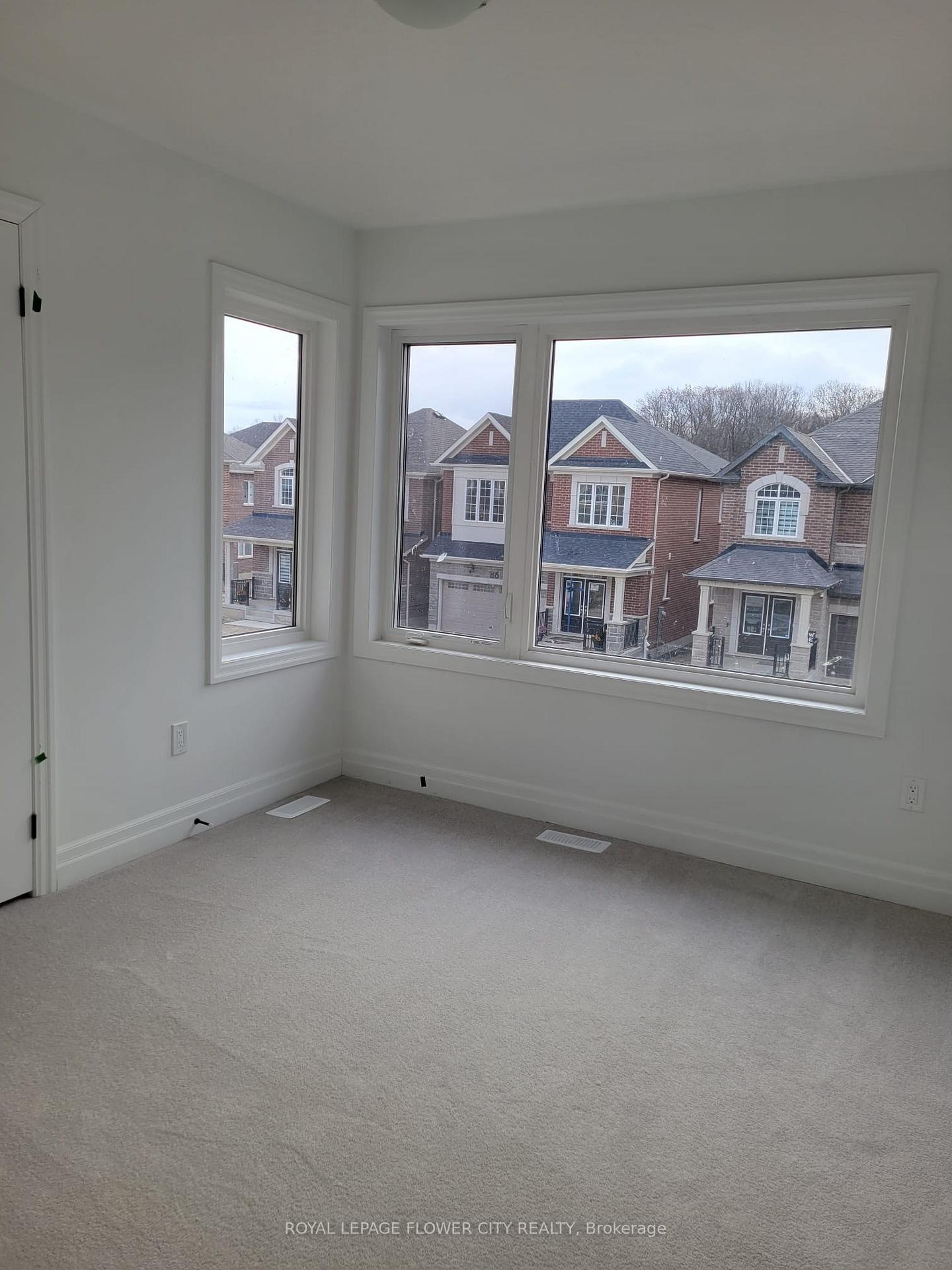 Photo 16 of 79 Milt Schmidt Street, Kitchener — HOMEH