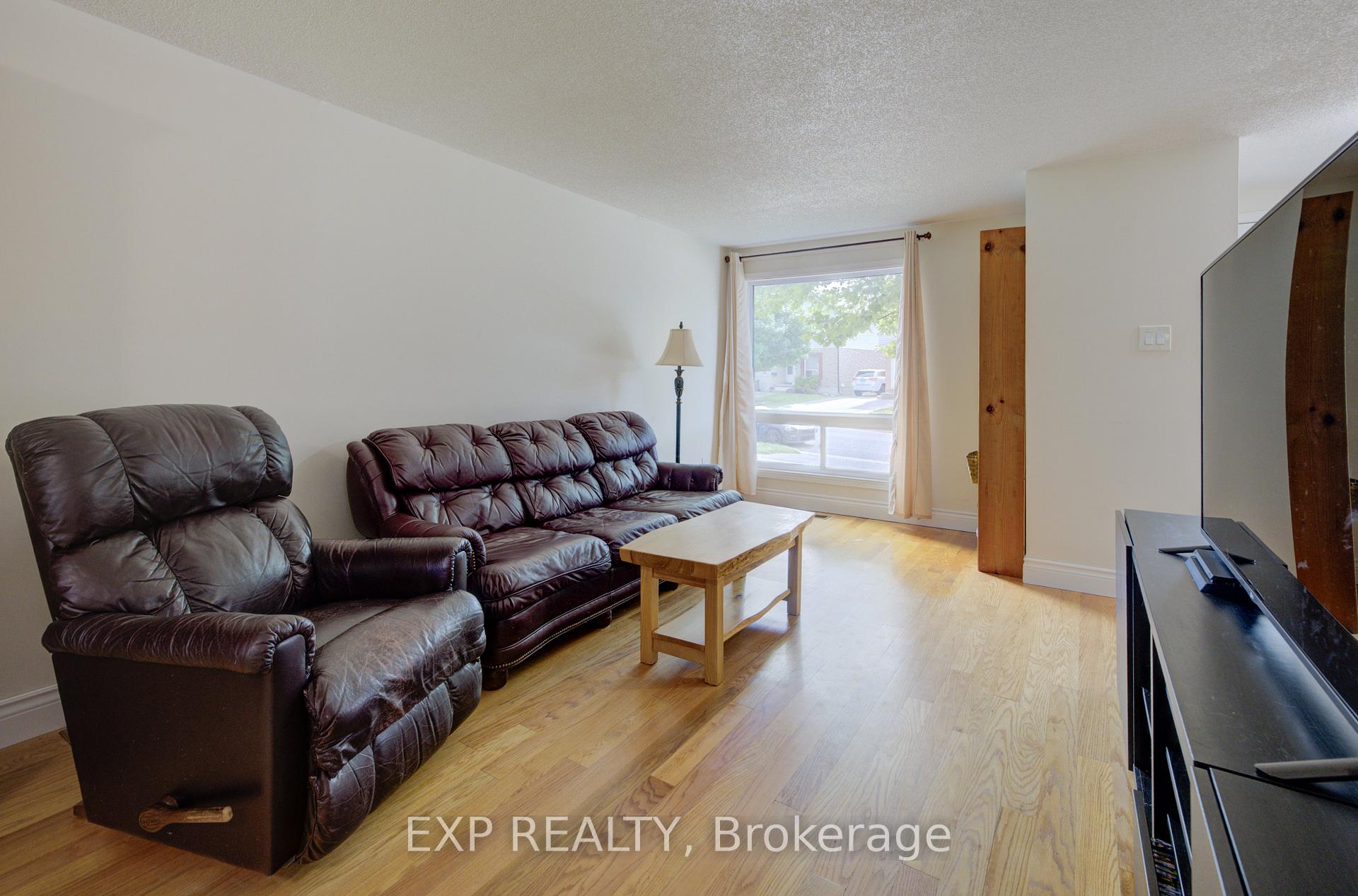Photo 7 of 4 Troy Crescent, Guelph, Grange Road — HOMEH