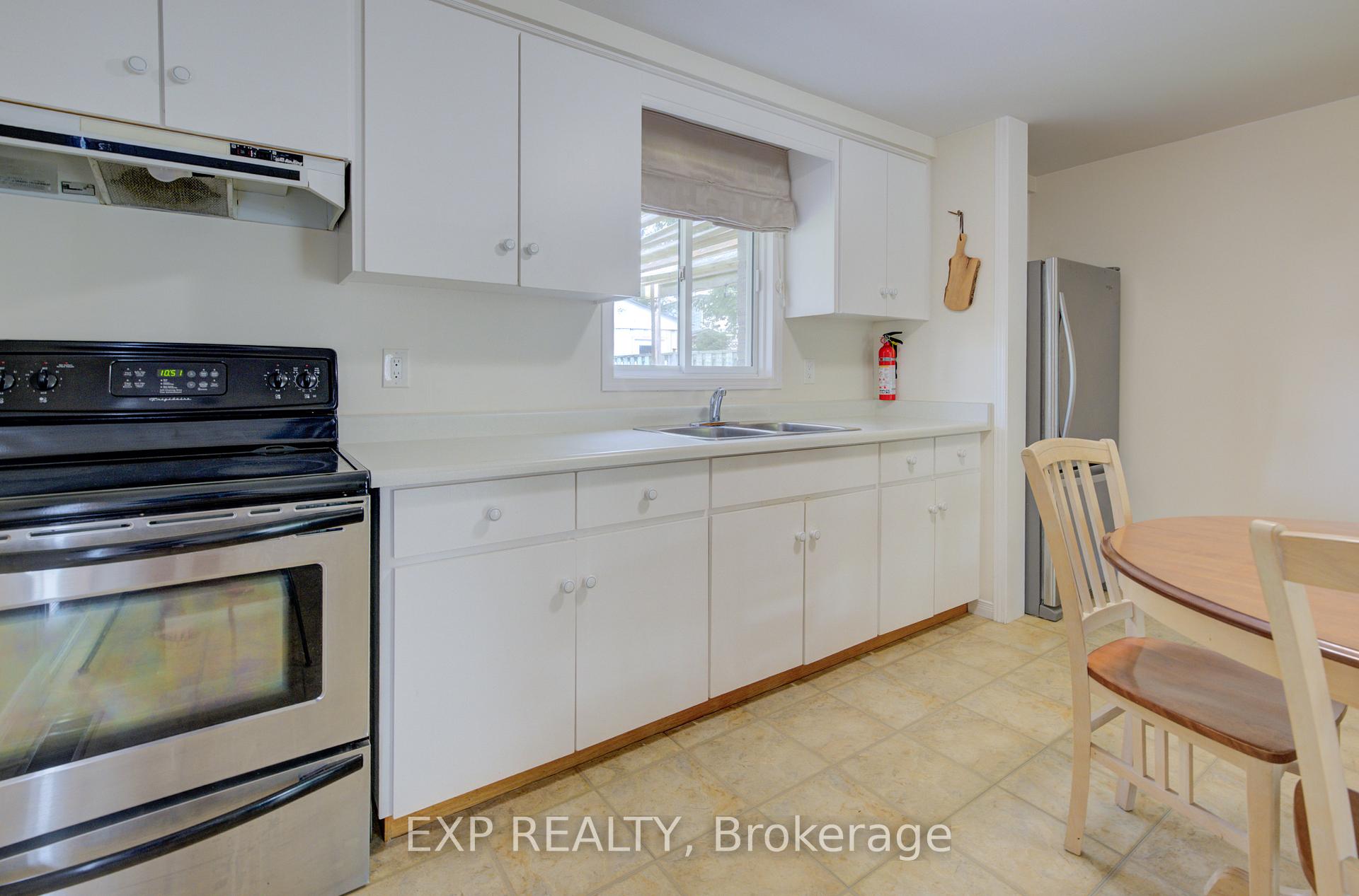 Photo 9 of 4 Troy Crescent, Guelph, Grange Road — HOMEH