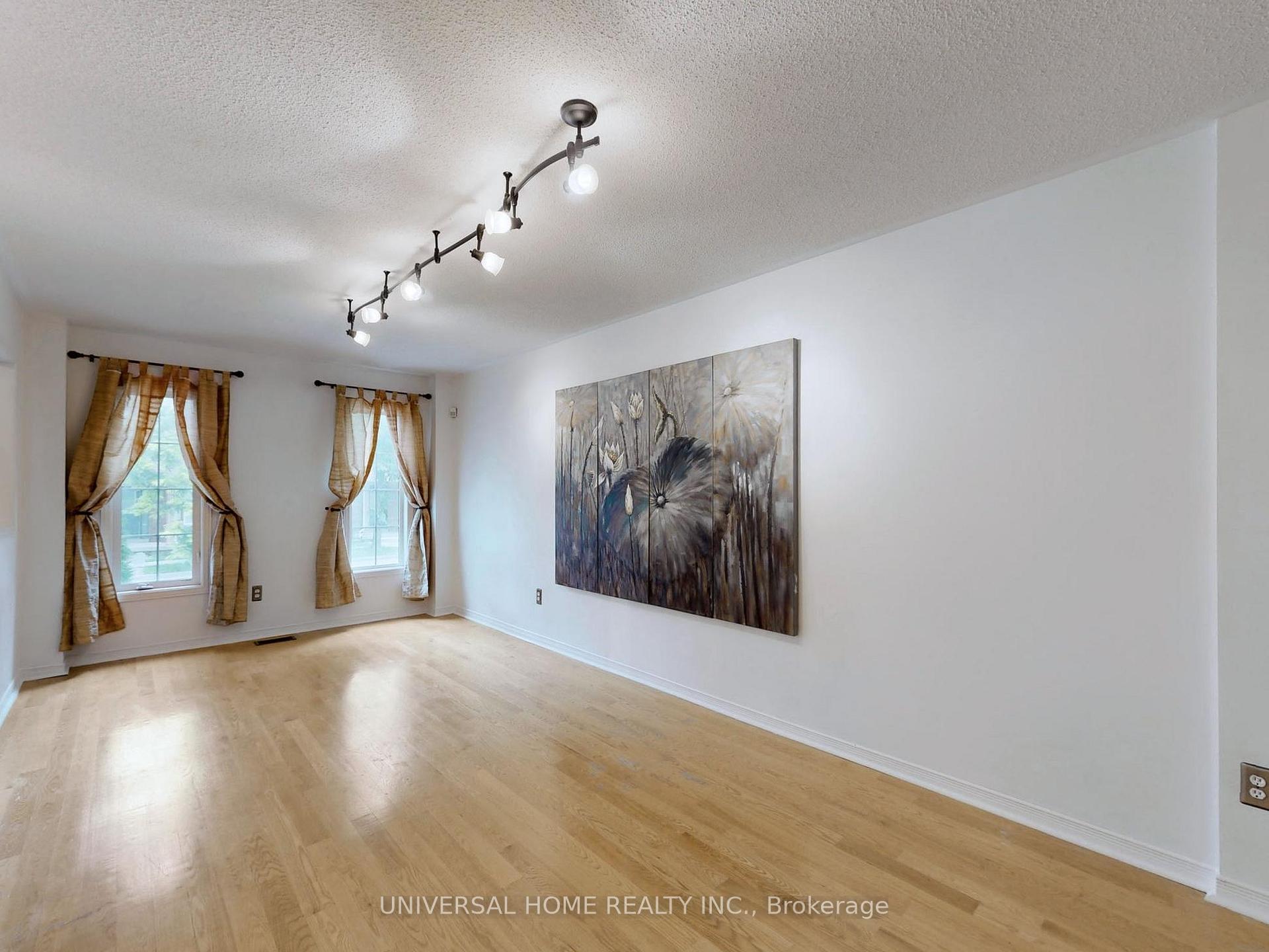 Photo 31 of 49 Cariglia Trail, Markham, Village Green-South Unionville — HOMEH