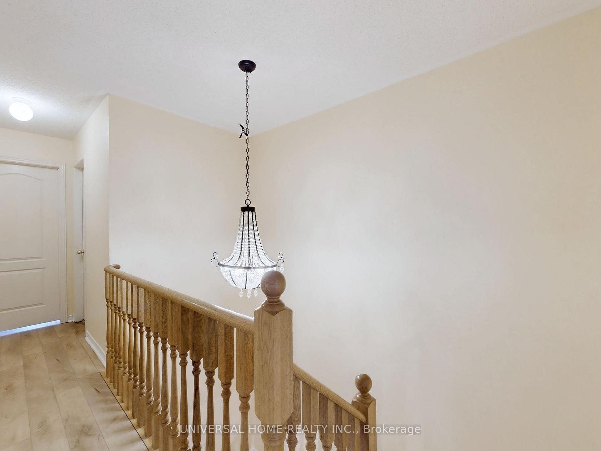 Photo 8 of 49 Cariglia Trail, Markham, Village Green-South Unionville — HOMEH