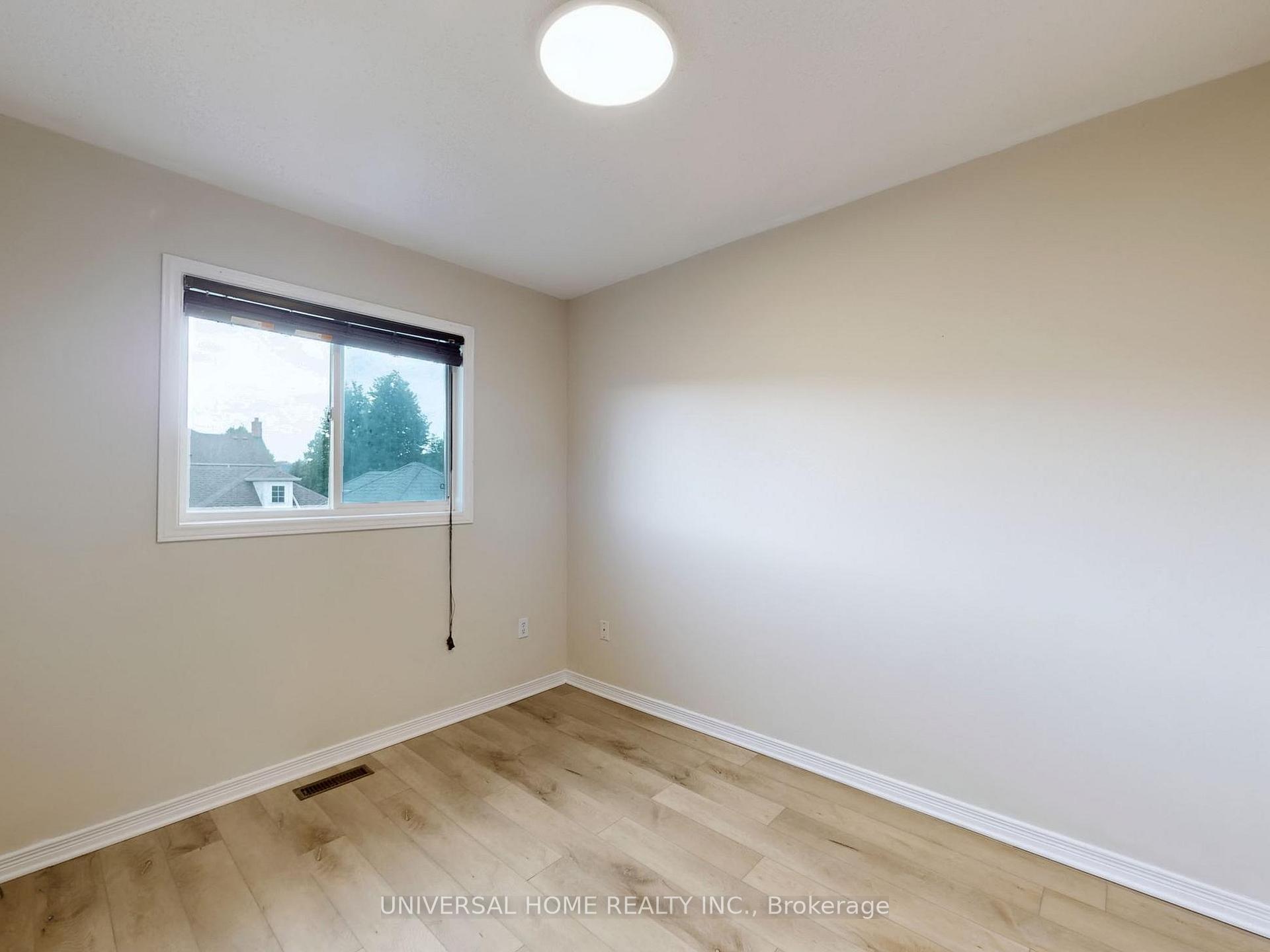 Photo 13 of 49 Cariglia Trail, Markham, Village Green-South Unionville — HOMEH