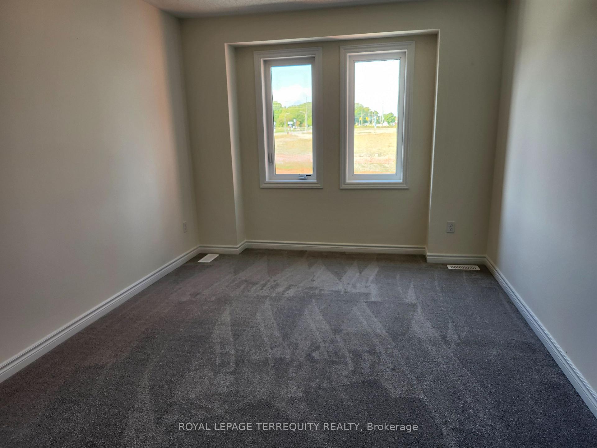 Photo 10 of 1117 Marathon Avenue, Pickering, Rural Pickering — HOMEH