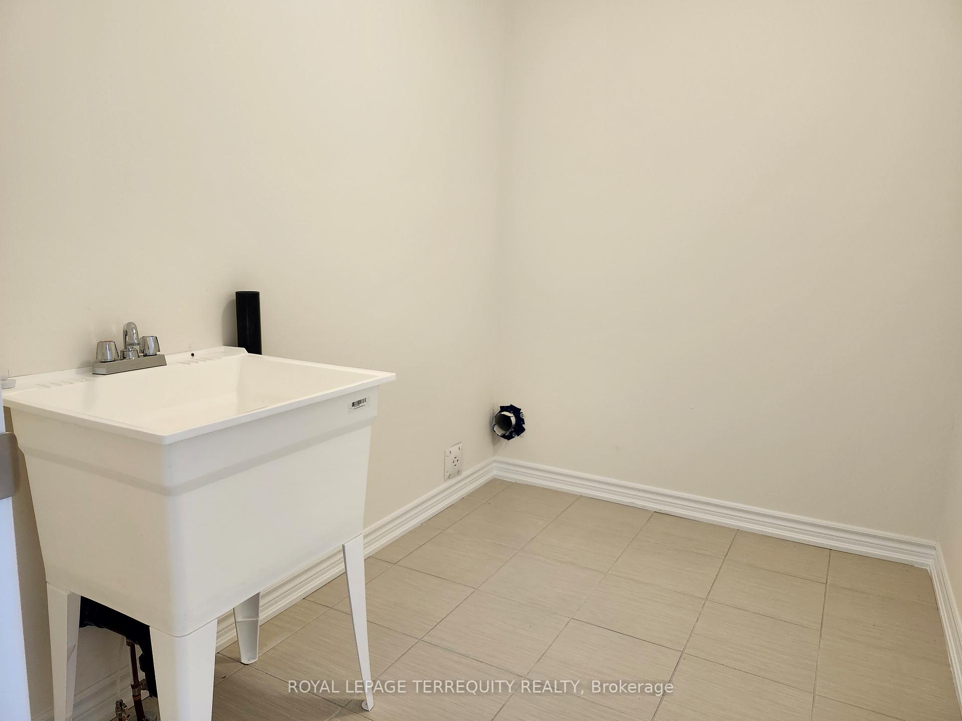 Photo 15 of 1117 Marathon Avenue, Pickering, Rural Pickering — HOMEH