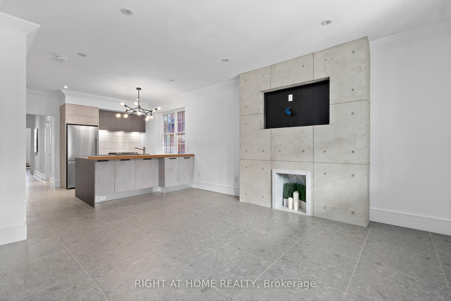 Photo 6 of Unit 101, 60 Winchester Street, Toronto, Cabbagetown-South St. James Town — HOMEH