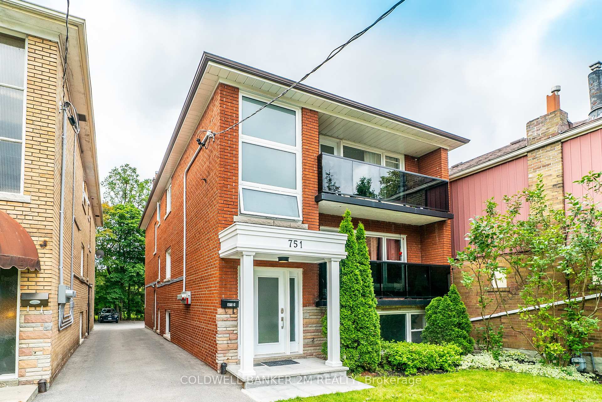 Photo 2 of Unit 1, 751 Merton Street, Toronto, Mount Pleasant East — HOMEH