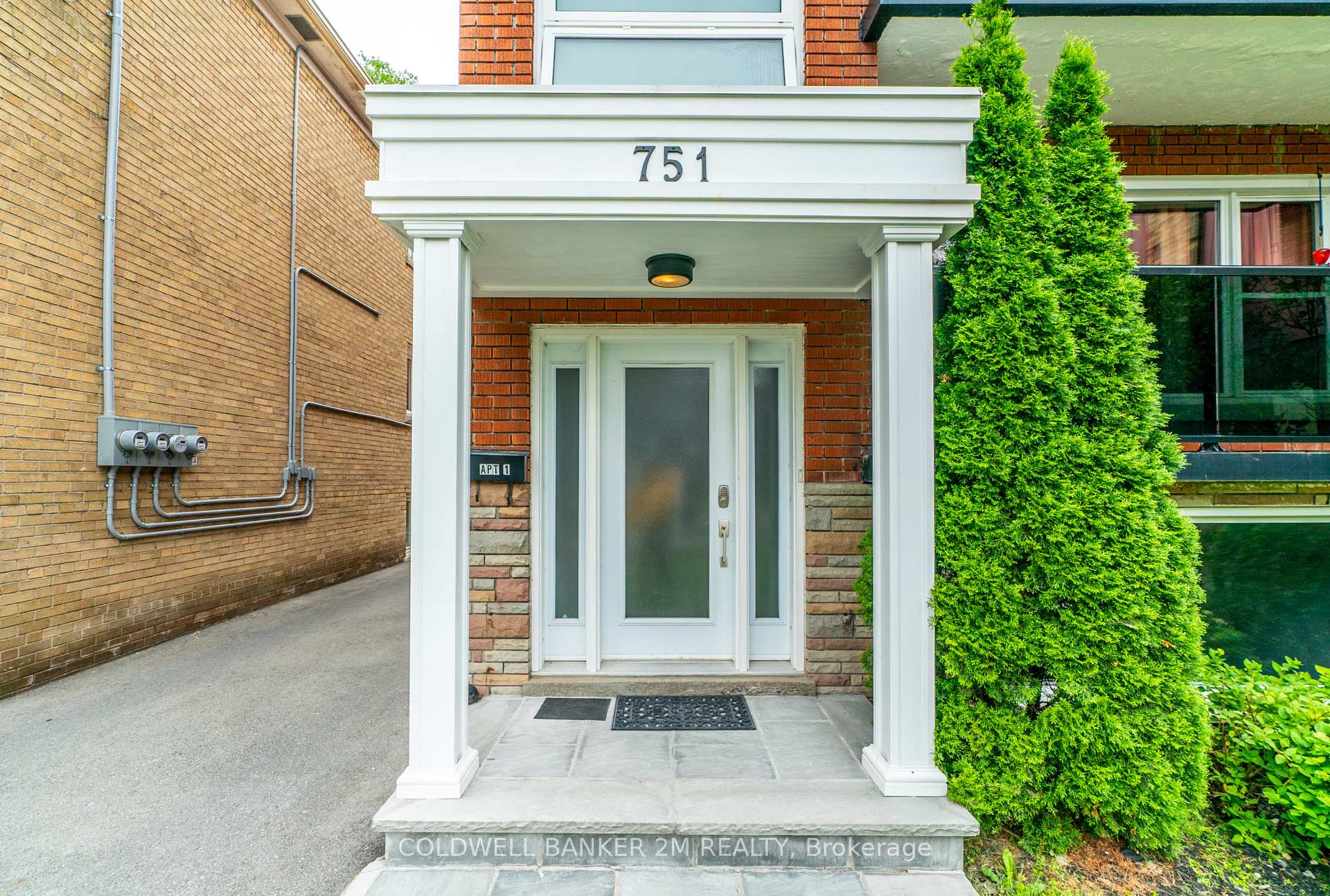 Photo 6 of Unit 1, 751 Merton Street, Toronto, Mount Pleasant East — HOMEH