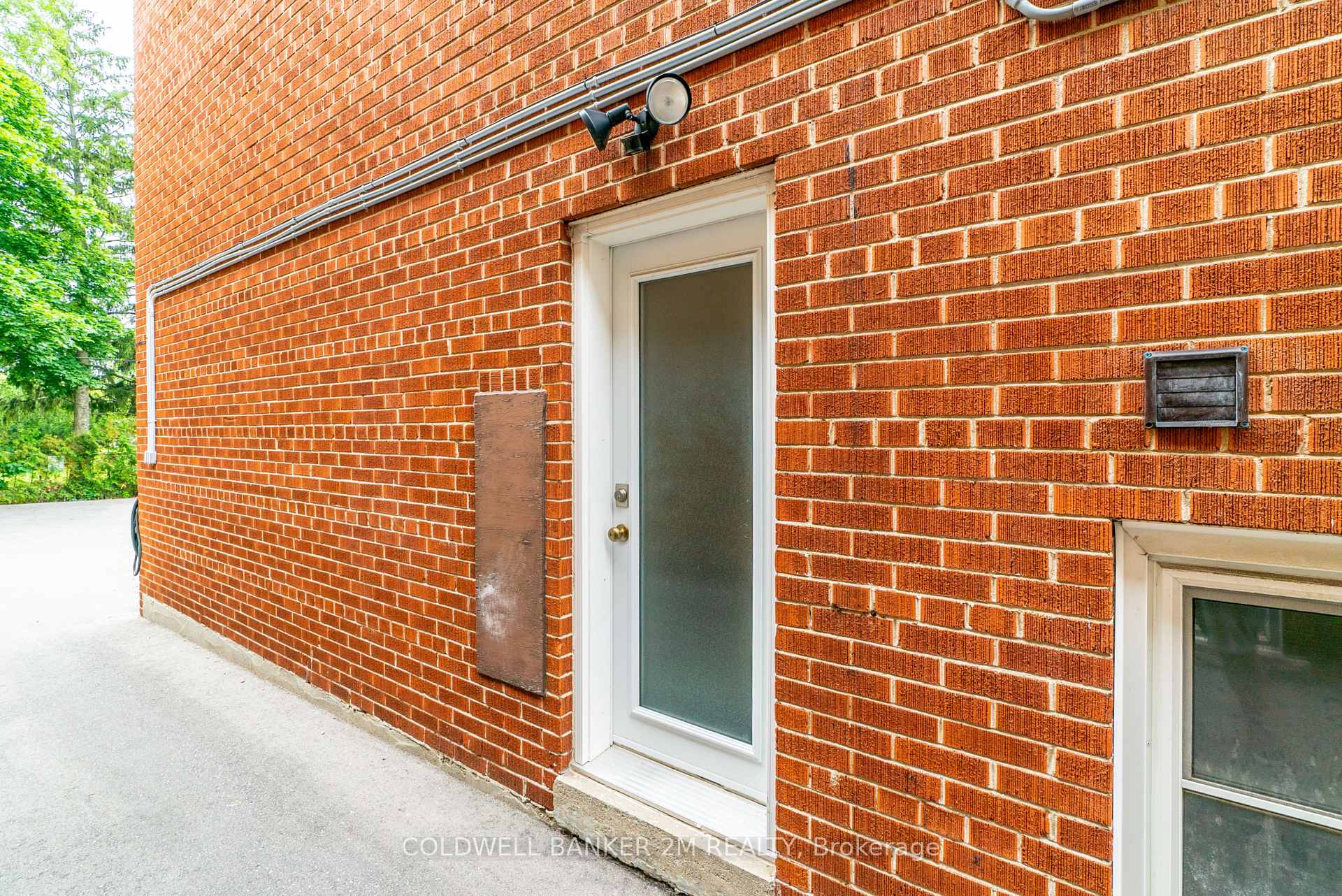 Photo 17 of Unit 1, 751 Merton Street, Toronto, Mount Pleasant East — HOMEH