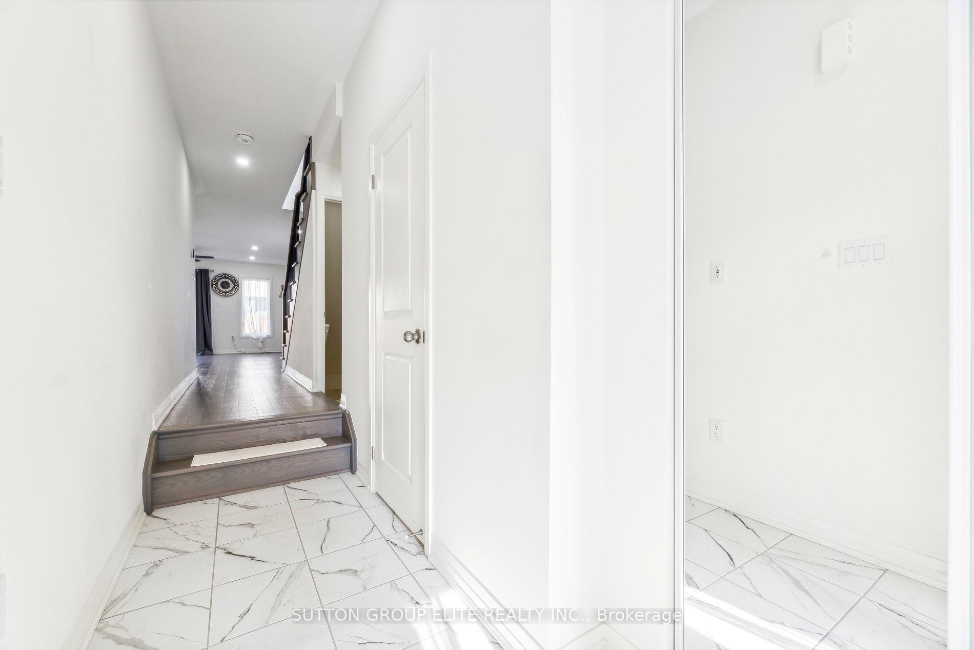 Photo 26 of Unit 65, 31 Caspian Square, Clarington, Bowmanville — HOMEH