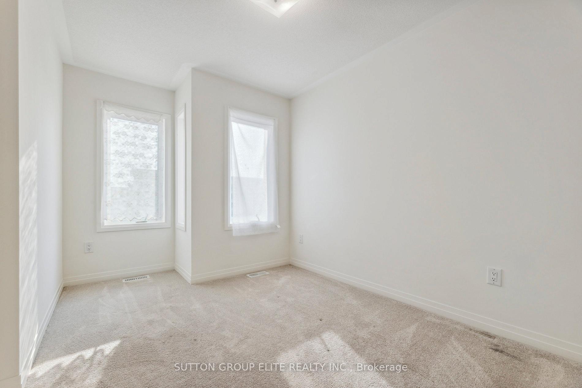Photo 20 of Unit 65, 31 Caspian Square, Clarington, Bowmanville — HOMEH