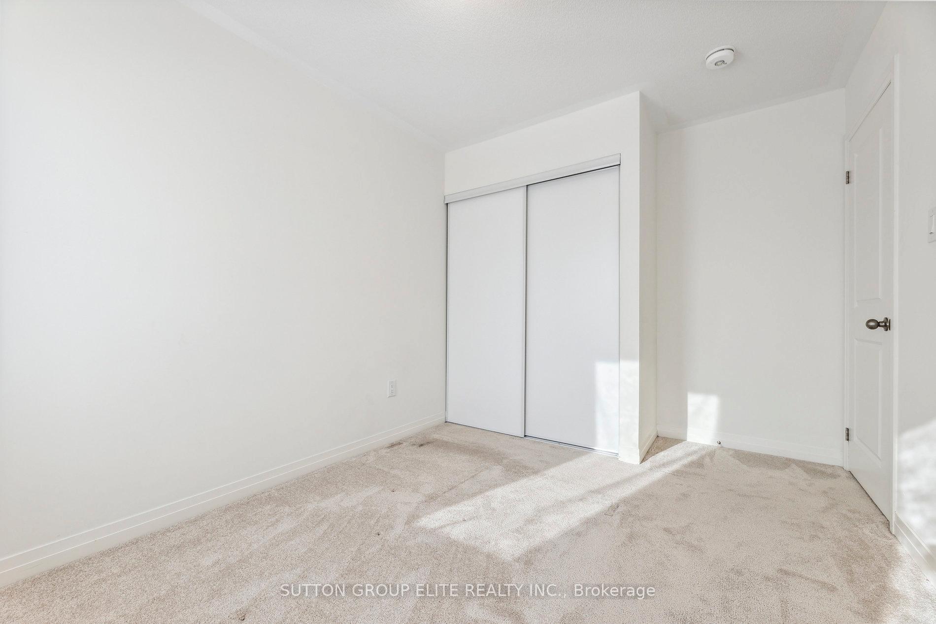 Photo 14 of Unit 65, 31 Caspian Square, Clarington, Bowmanville — HOMEH