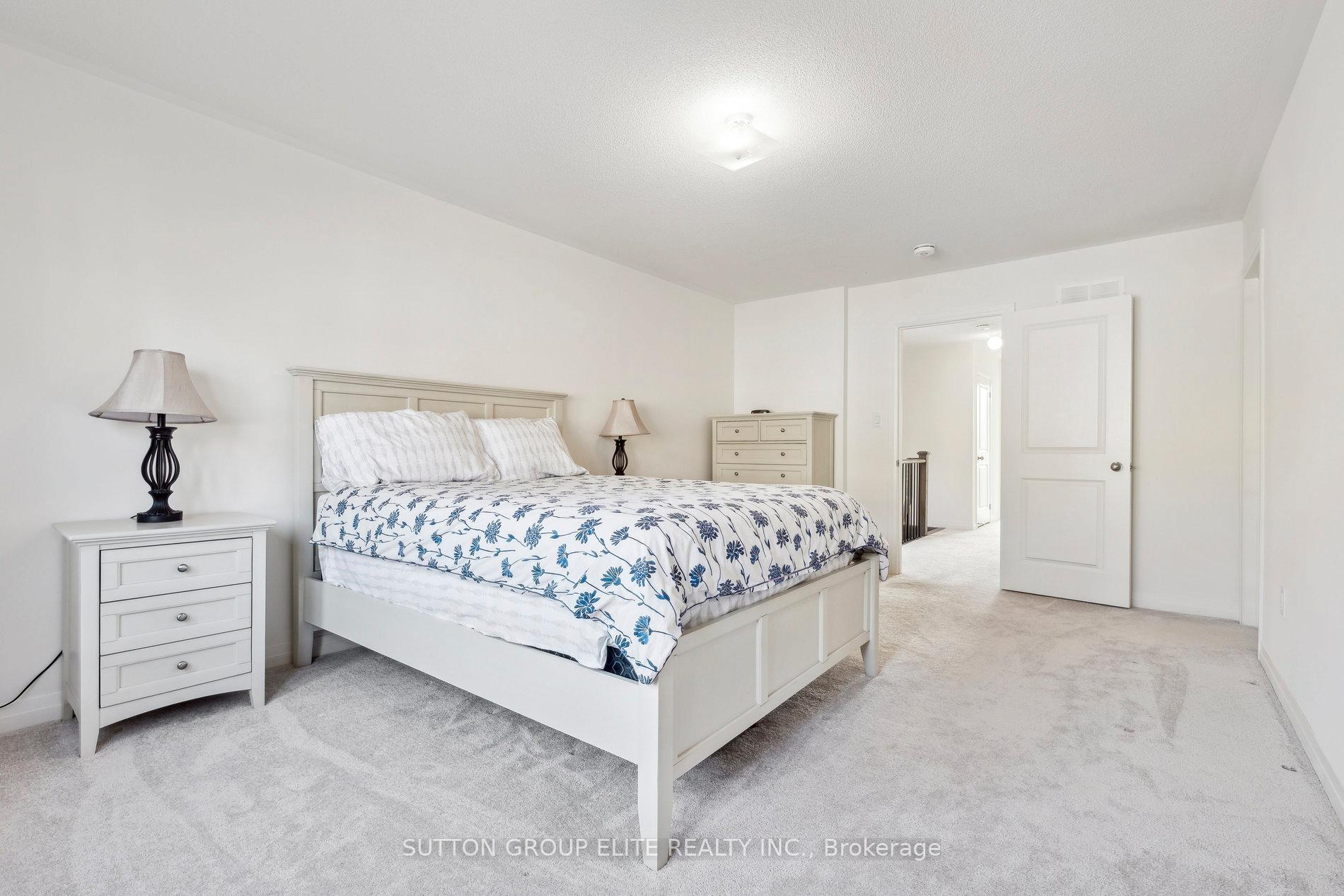 Photo 18 of Unit 65, 31 Caspian Square, Clarington, Bowmanville — HOMEH