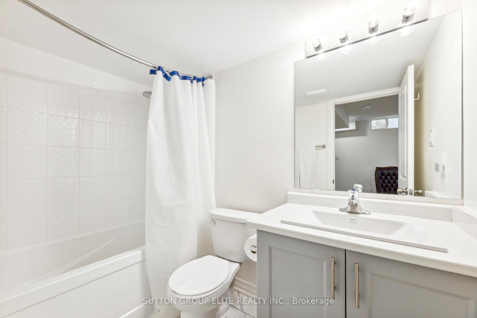 Photo 24 of Unit 65, 31 Caspian Square, Clarington, Bowmanville — HOMEH