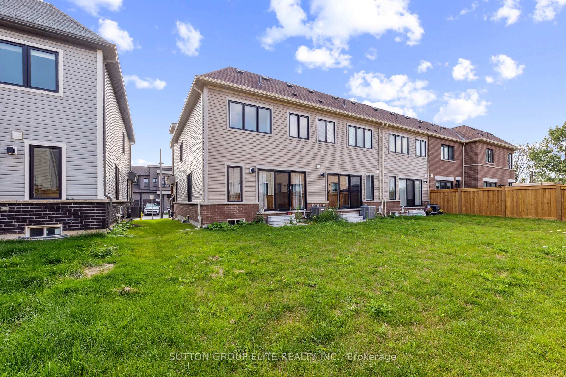 Photo 22 of Unit 65, 31 Caspian Square, Clarington, Bowmanville — HOMEH