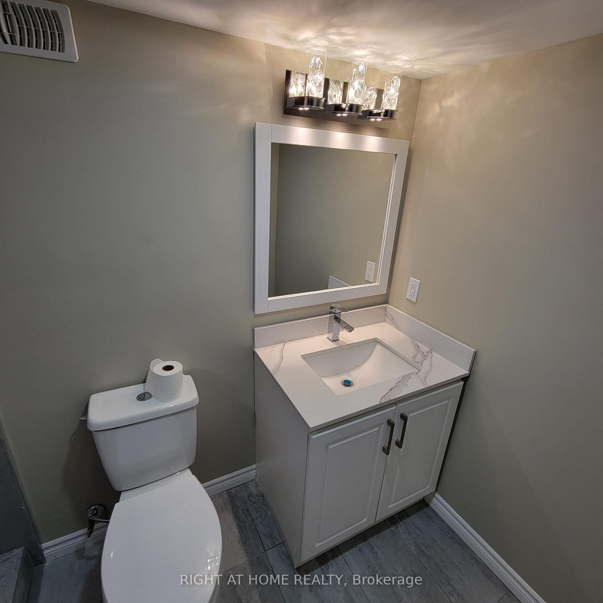 Photo 3 of Unit 1519 a, 1519 Eagleview Drive, Pickering, Liverpool — HOMEH