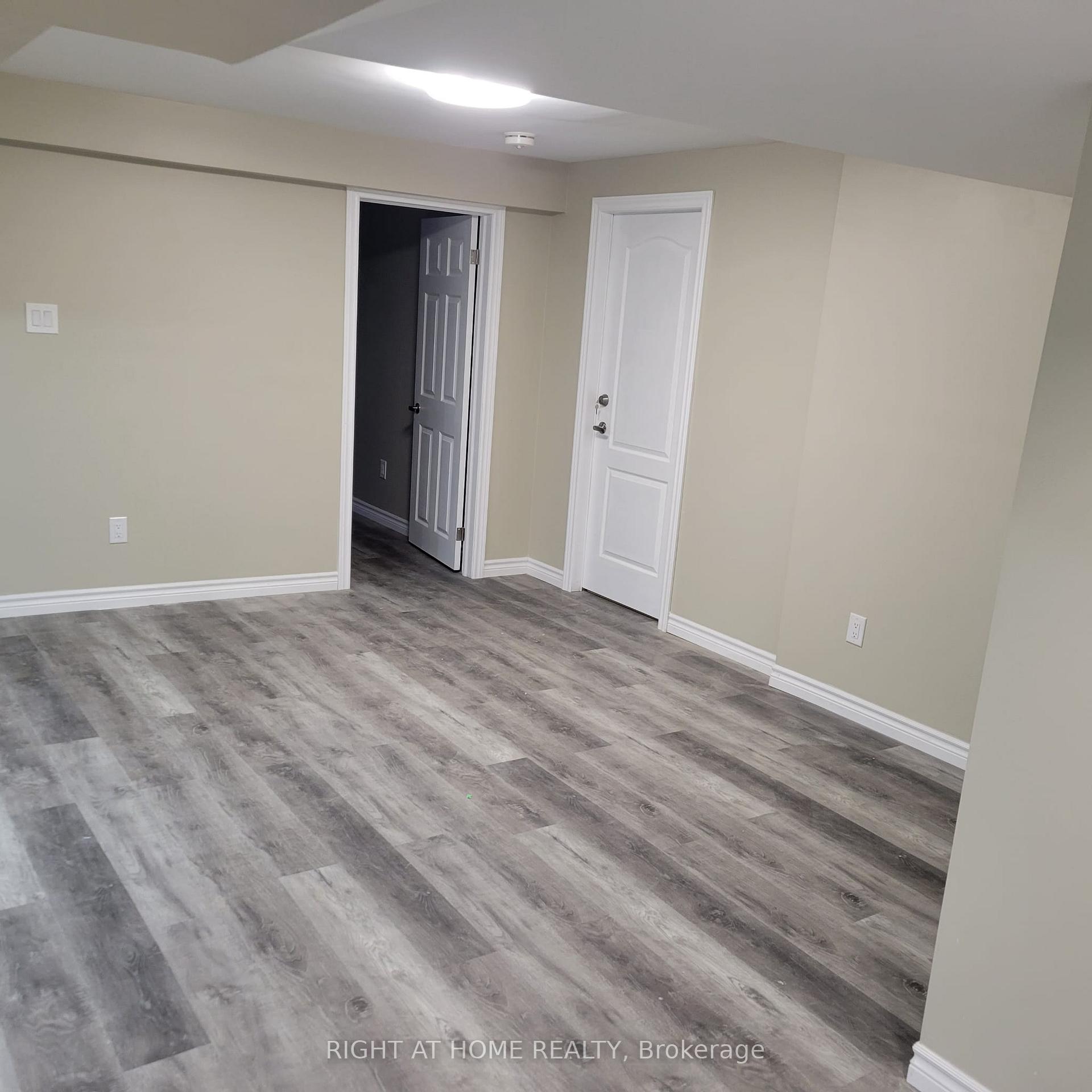 Photo 2 of Unit 1519 a, 1519 Eagleview Drive, Pickering, Liverpool — HOMEH