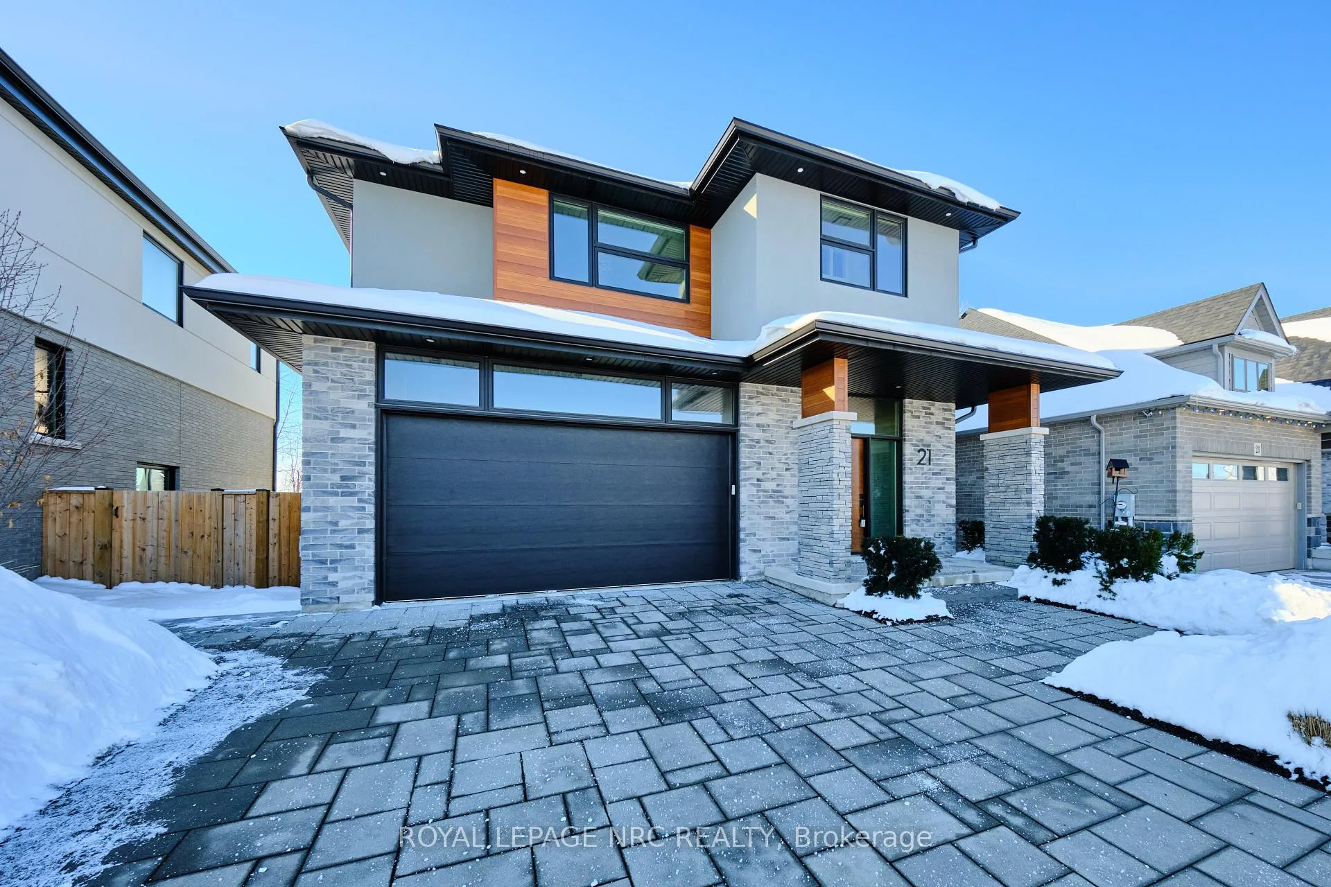 Photo 2 of 21 Singer Street, Thorold, Hurricane/Merrittville — HOMEH