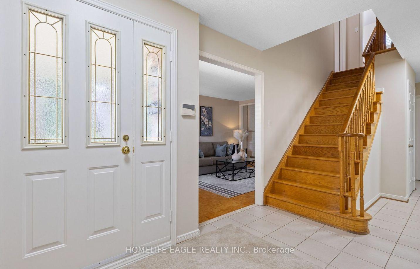 Photo 6 of 263 Clover Leaf Street, Vaughan, East Woodbridge — HOMEH