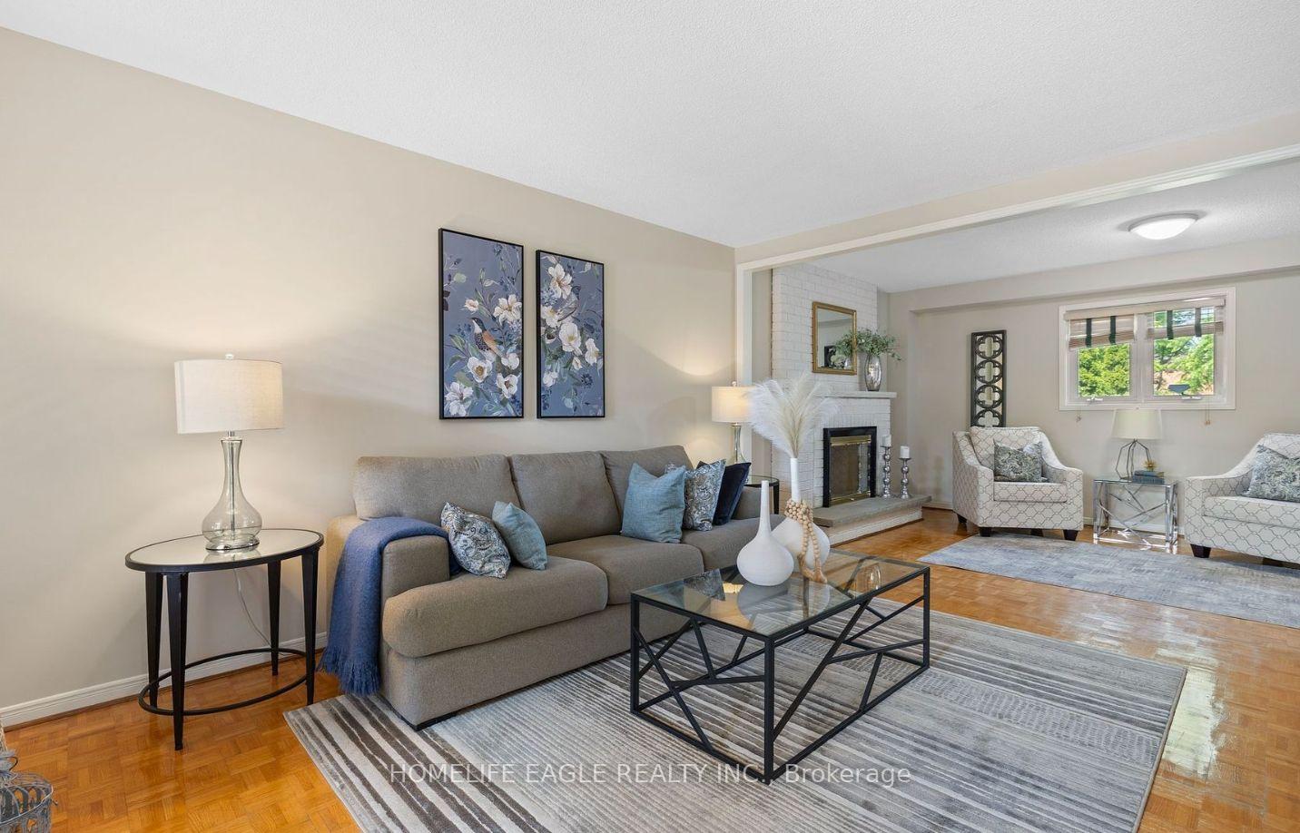 Photo 9 of 263 Clover Leaf Street, Vaughan, East Woodbridge — HOMEH