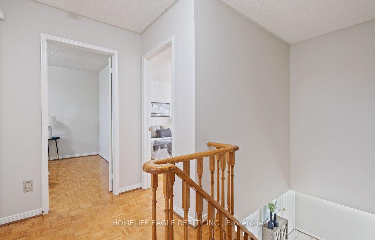 Photo 7 of 263 Clover Leaf Street, Vaughan, East Woodbridge — HOMEH
