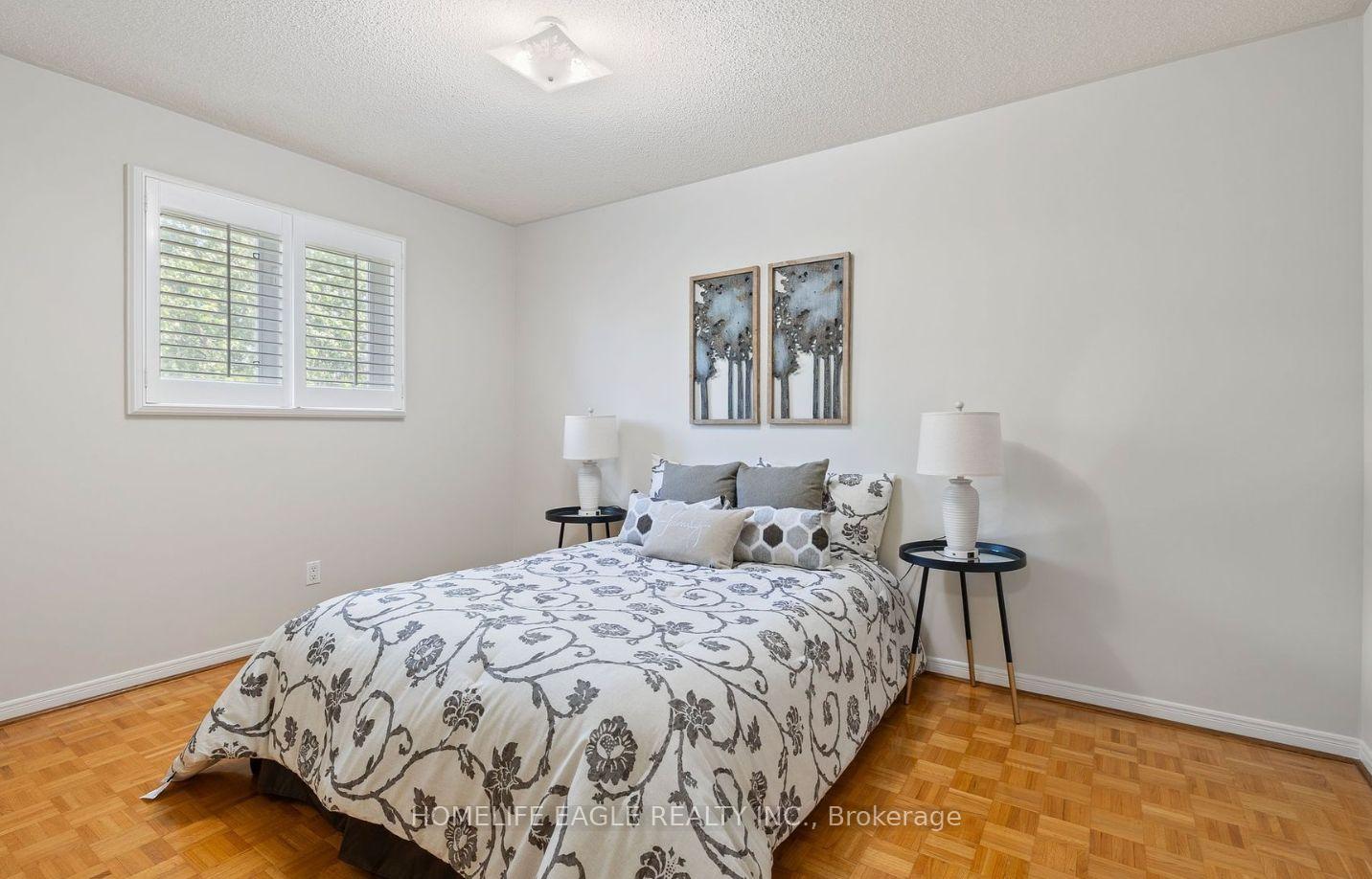 Photo 15 of 263 Clover Leaf Street, Vaughan, East Woodbridge — HOMEH