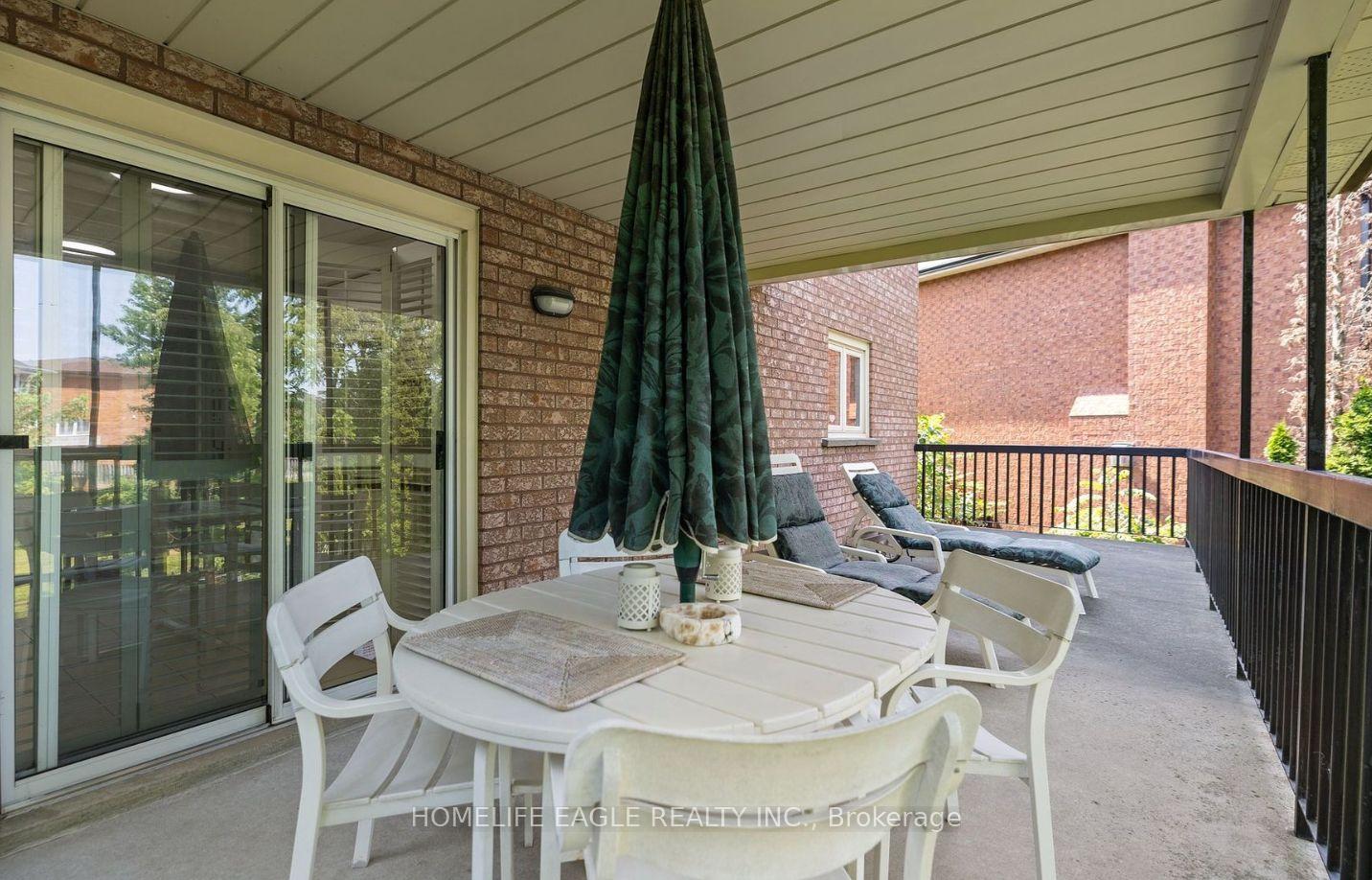 Photo 22 of 263 Clover Leaf Street, Vaughan, East Woodbridge — HOMEH