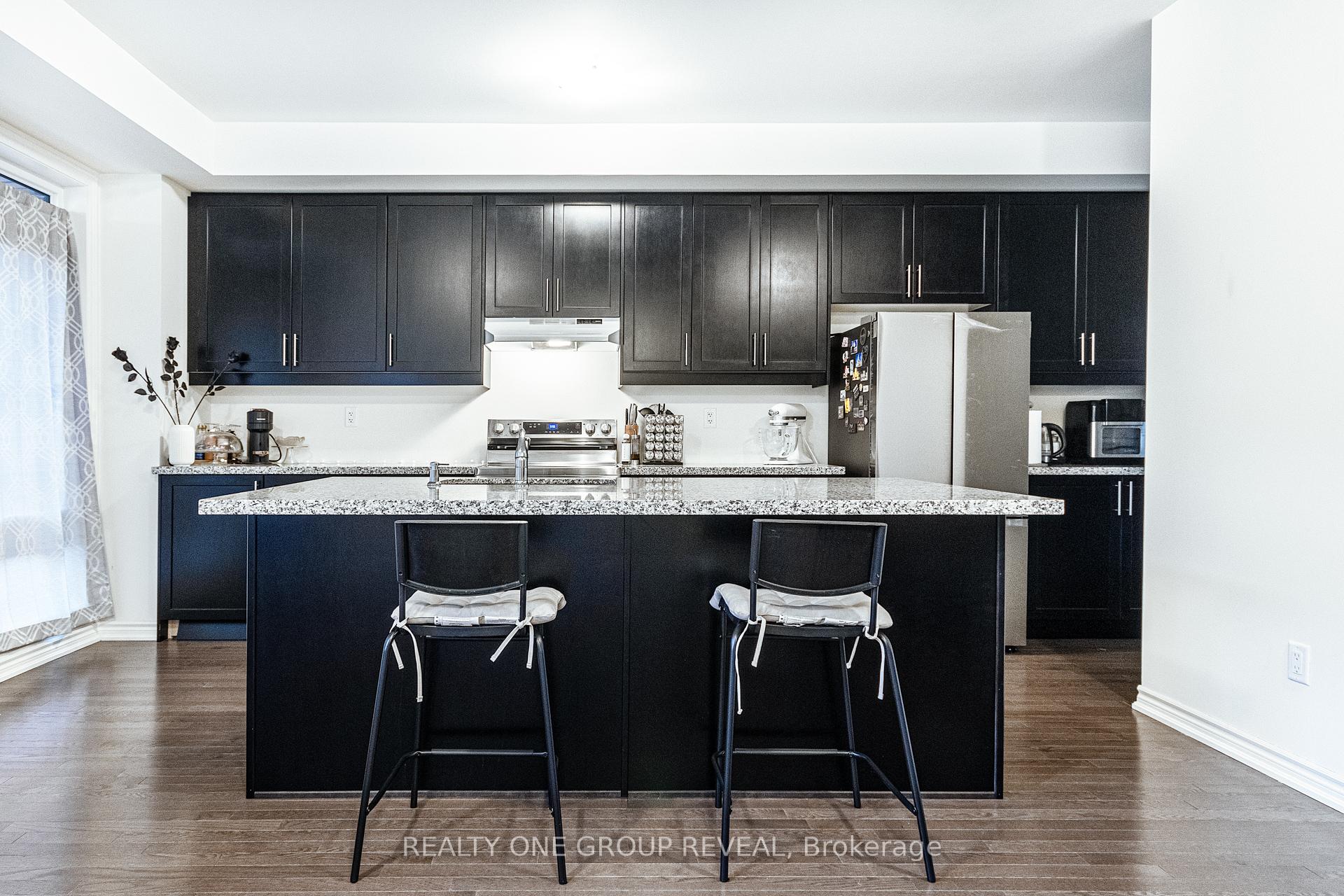 Photo 7 of 526 Danks Ridge Drive, Ajax, South East — HOMEH