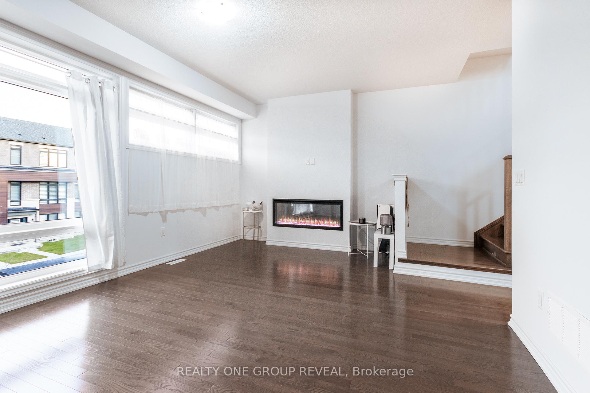 Photo 8 of 526 Danks Ridge Drive, Ajax, South East — HOMEH