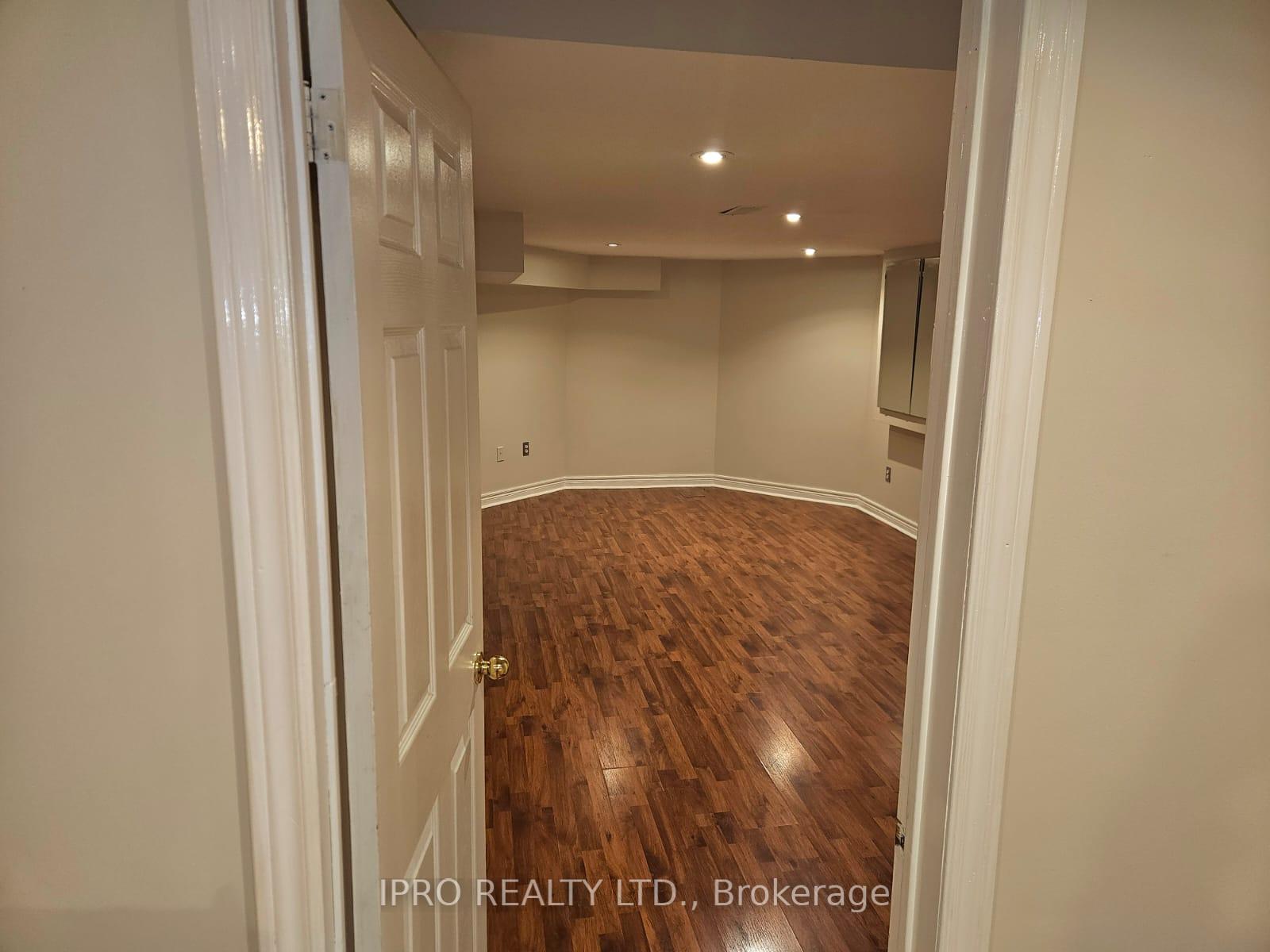 Photo 7 of 400 delaney Drive, Ajax, Central West — HOMEH