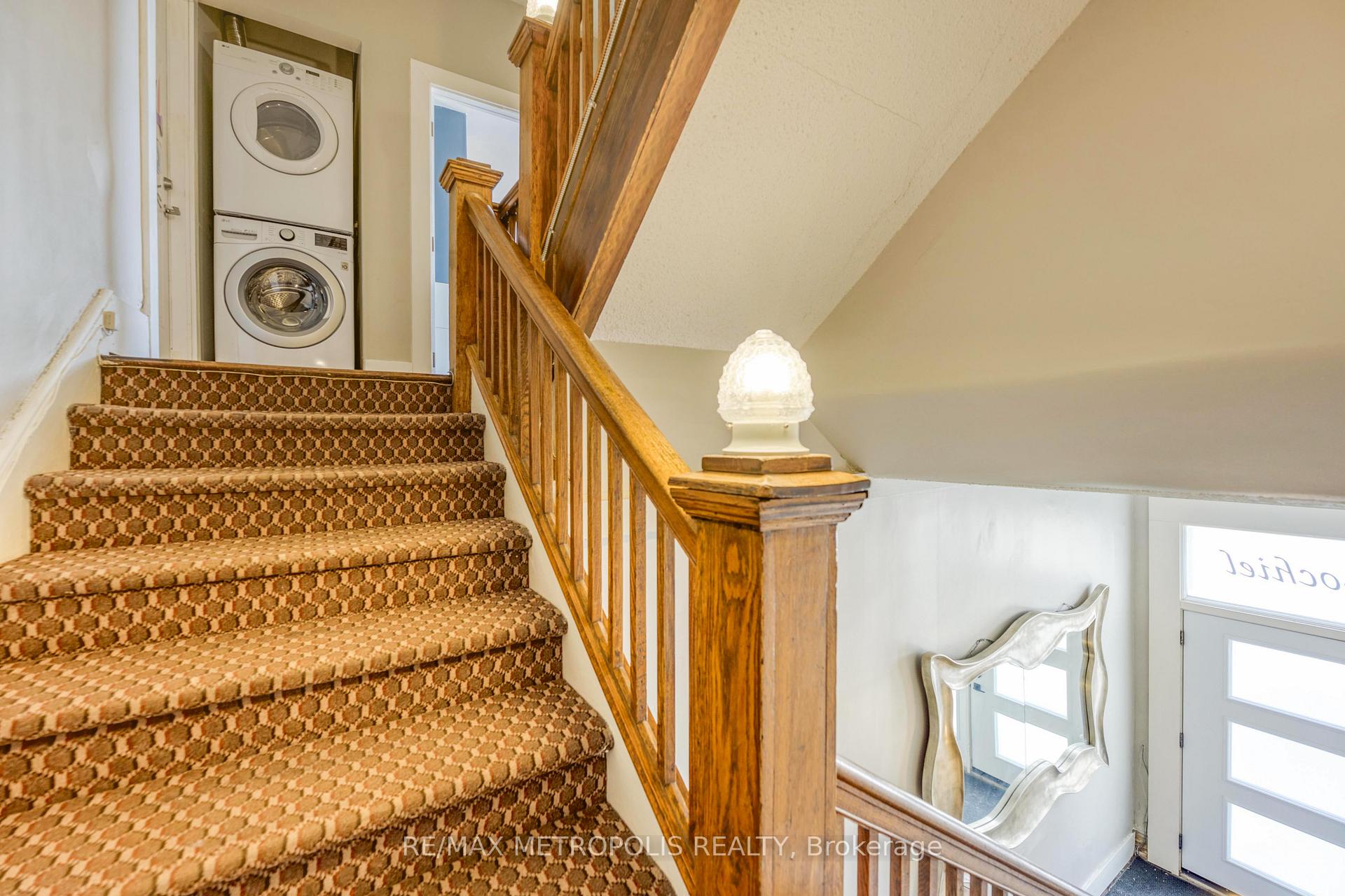 Photo 5 of Unit #2 (Upper), 157 Lochiel Street, Sarnia — HOMEH