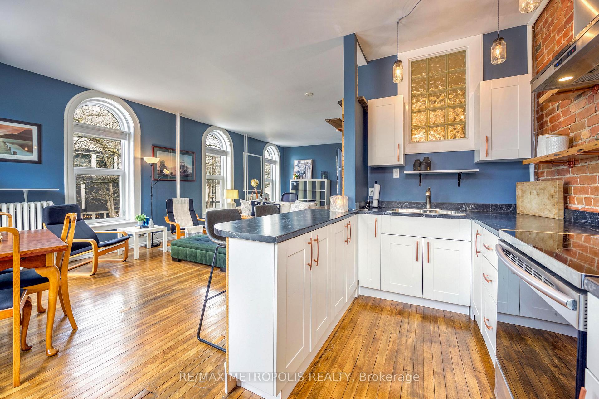 Photo 15 of Unit #2 (Upper), 157 Lochiel Street, Sarnia — HOMEH