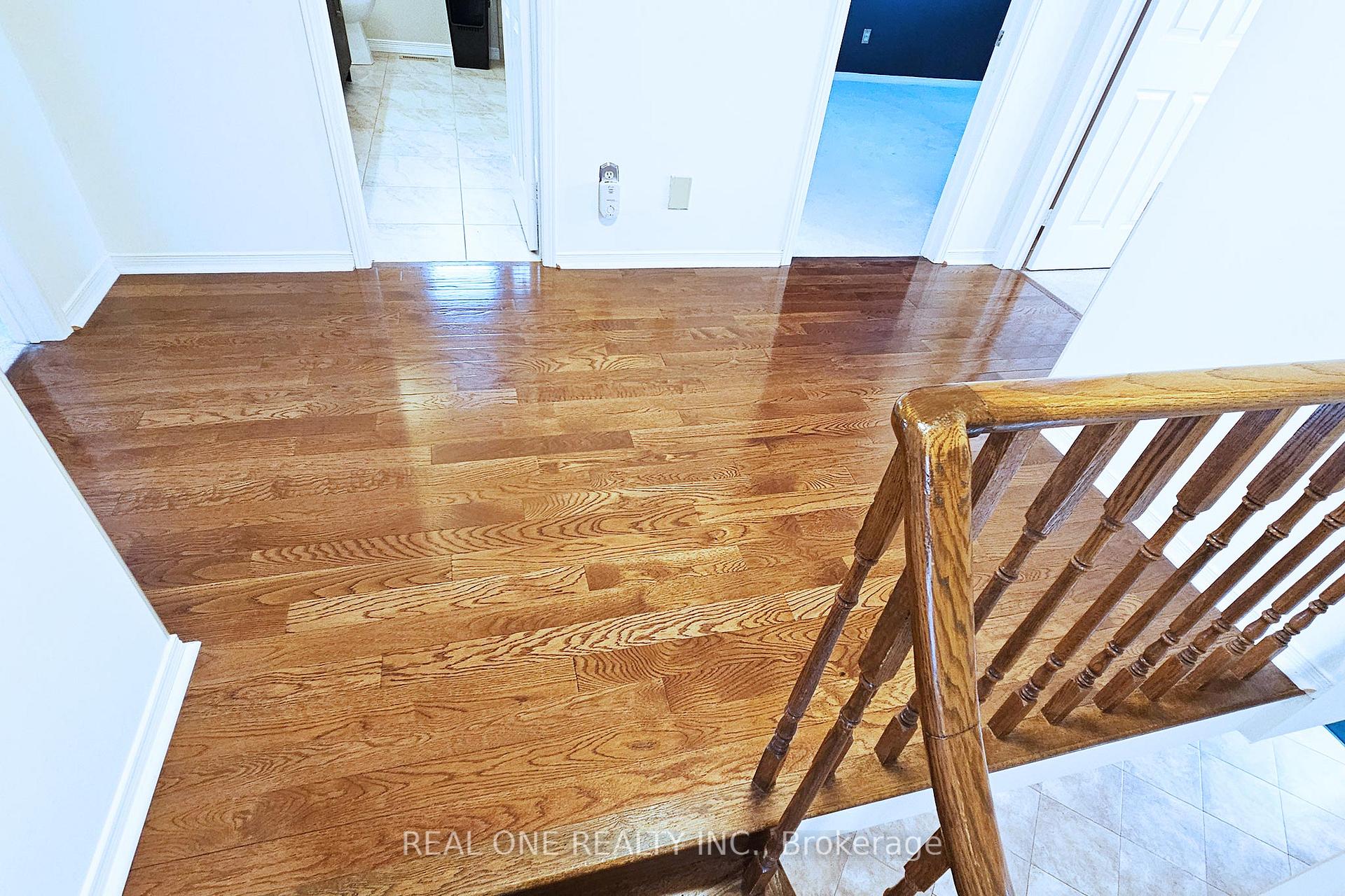 Photo 17 of 25 Bendamere Crescent, Markham, Raymerville — HOMEH