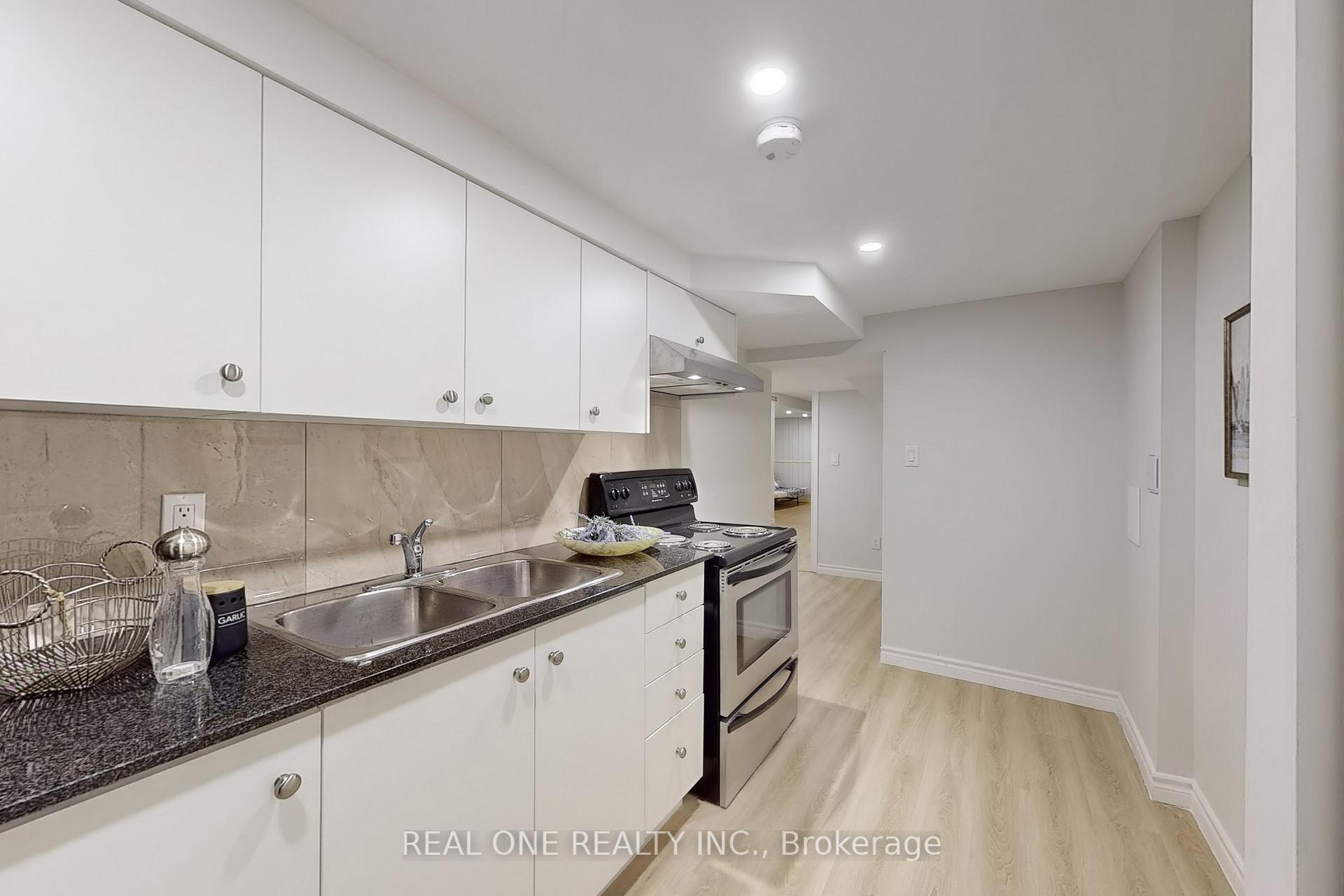 Photo 3 of 38 Wingrove Street, Markham, Wismer — HOMEH