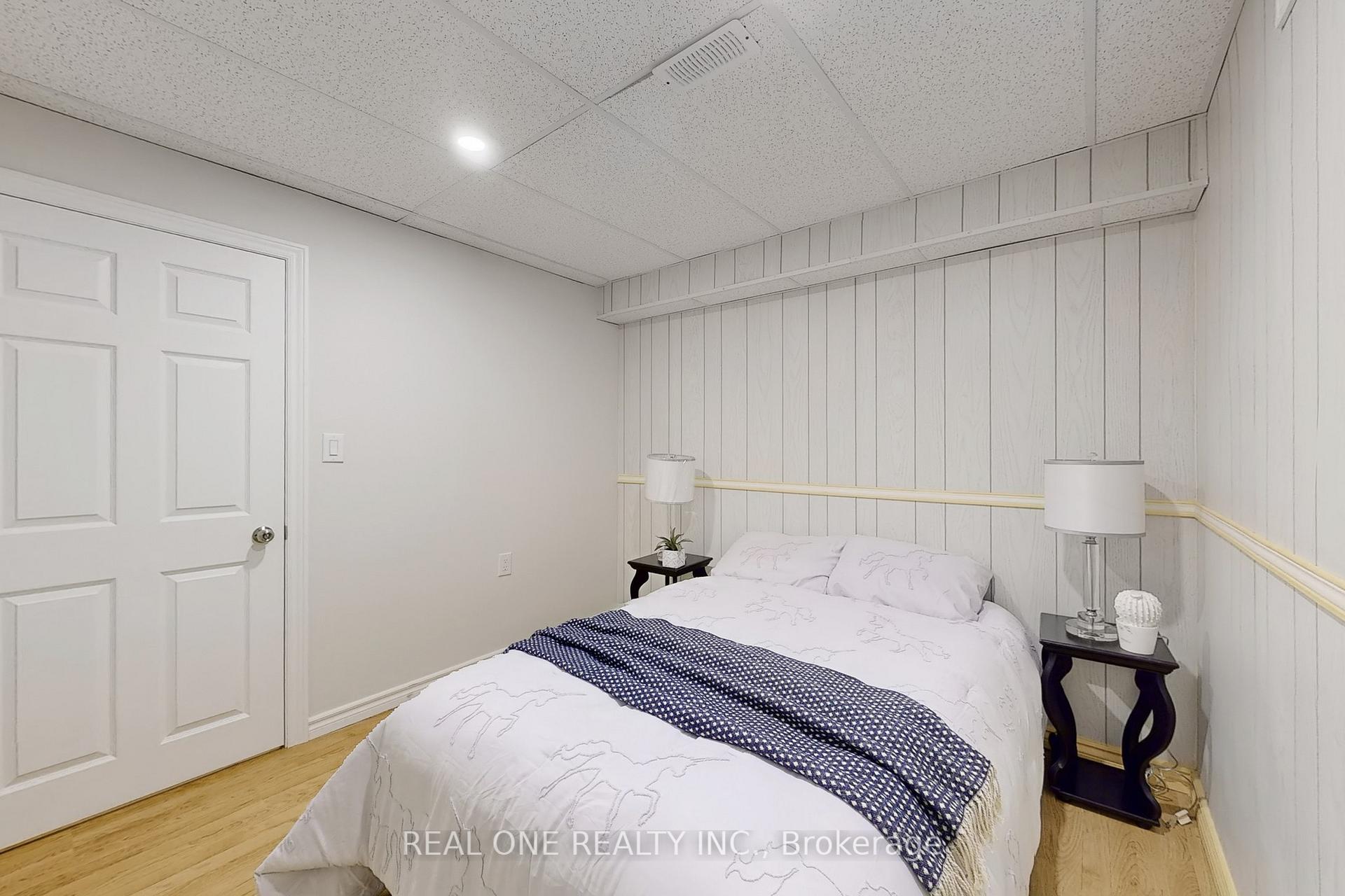 Photo 4 of 38 Wingrove Street, Markham, Wismer — HOMEH