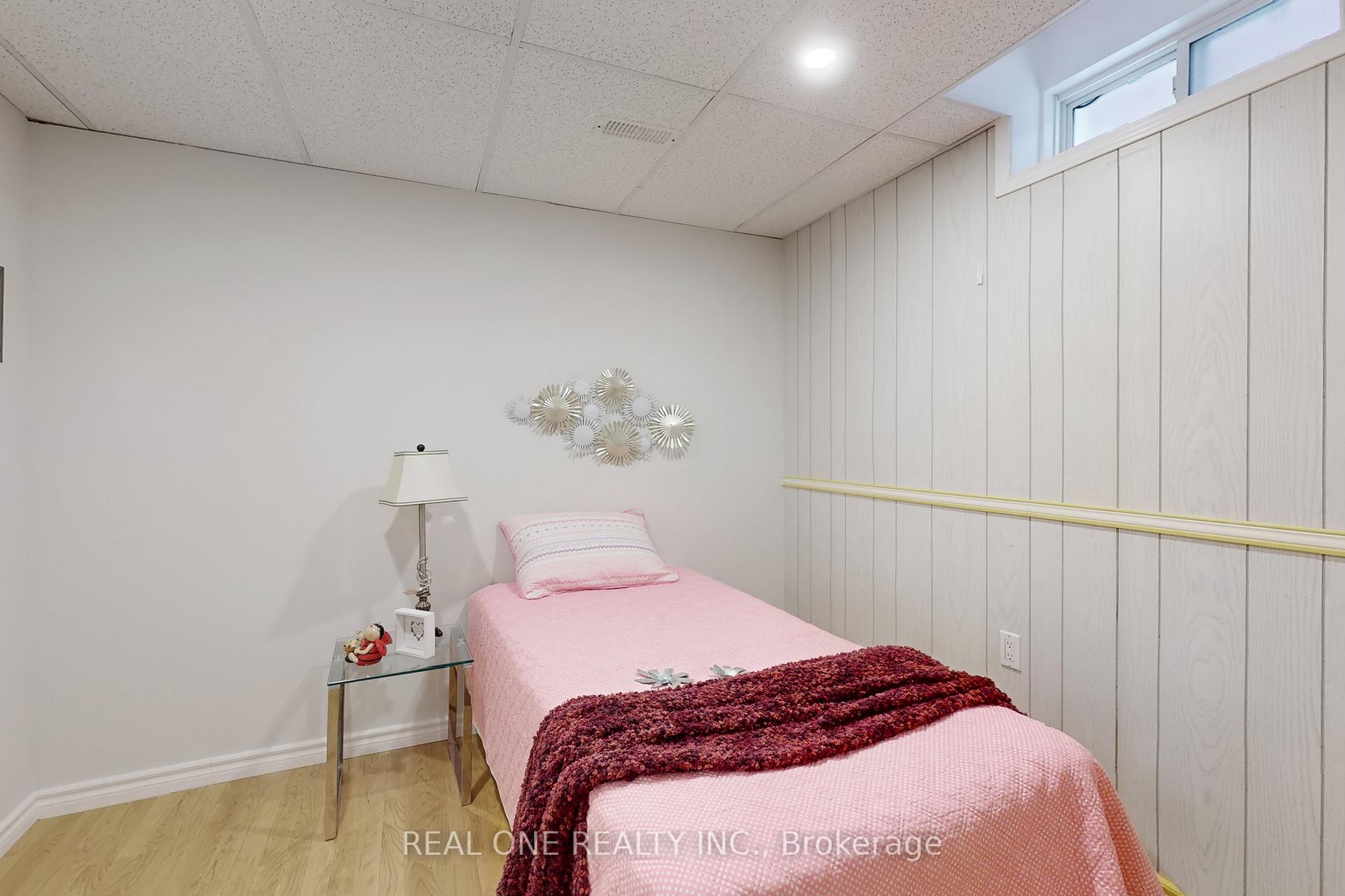 Photo 13 of 38 Wingrove Street, Markham, Wismer — HOMEH