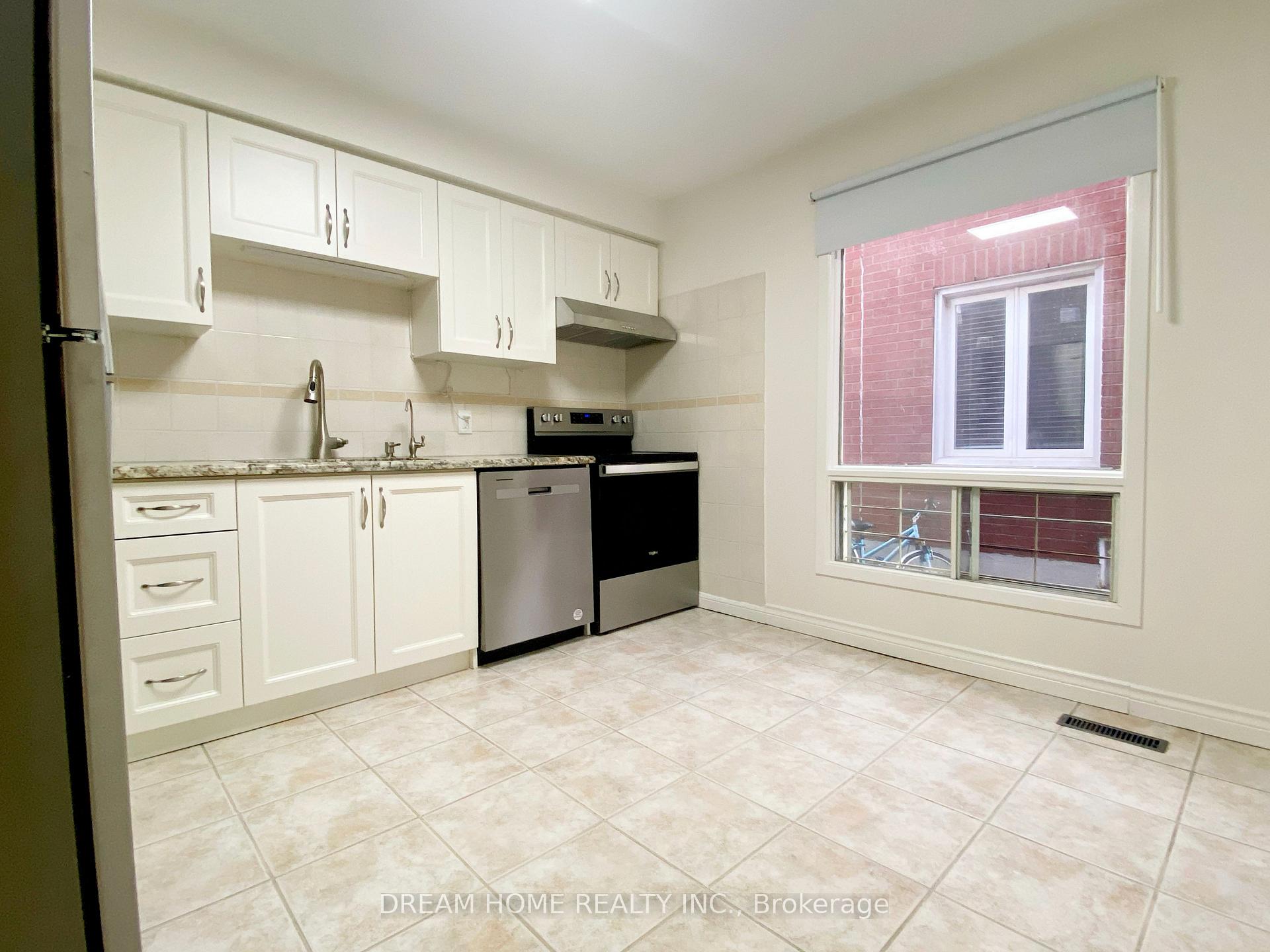 Photo 4 of 68 Hendon Road, Markham, Milliken Mills East — HOMEH