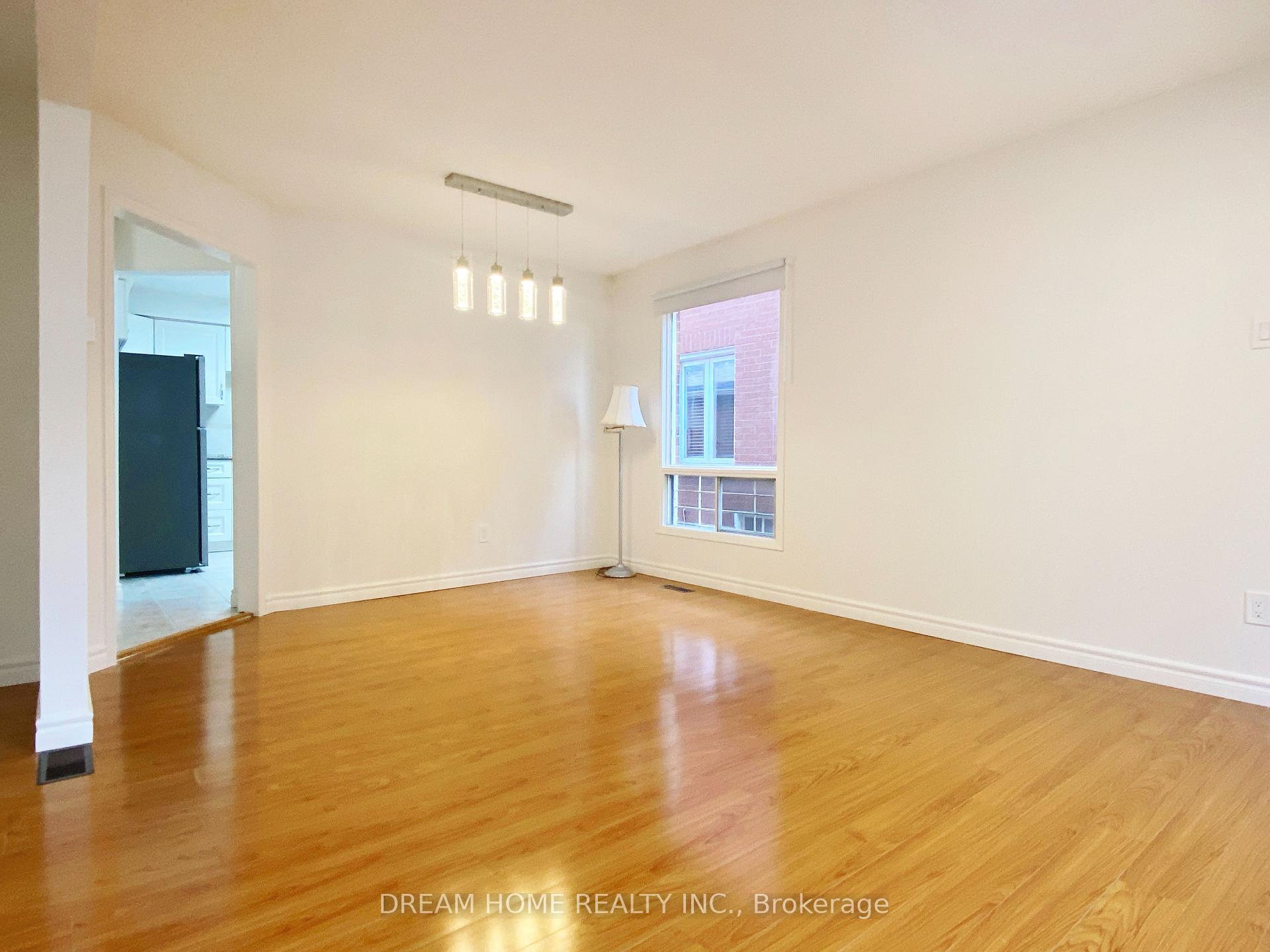 Photo 6 of 68 Hendon Road, Markham, Milliken Mills East — HOMEH