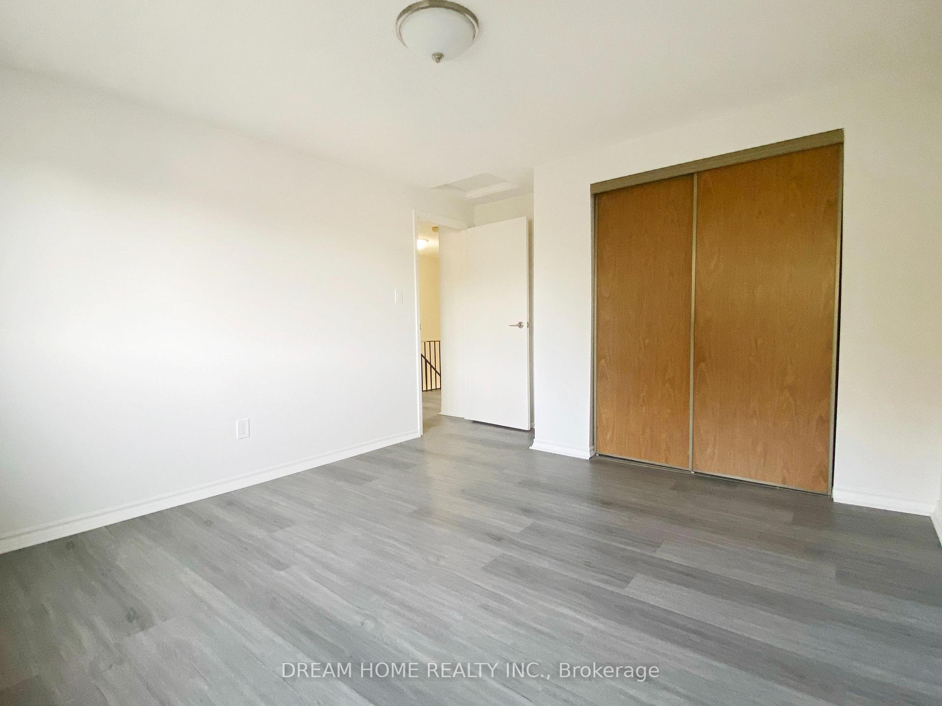 Photo 8 of 68 Hendon Road, Markham, Milliken Mills East — HOMEH