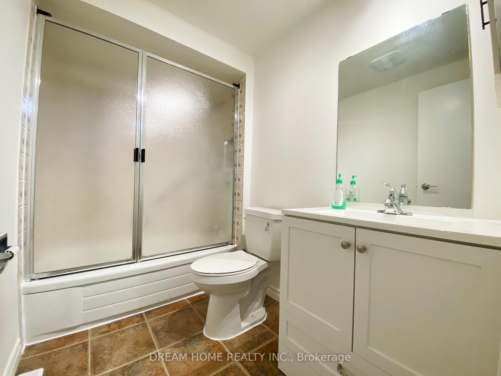 Photo 10 of 68 Hendon Road, Markham, Milliken Mills East — HOMEH
