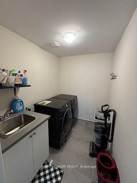 Photo 10 of 378 Danny Wheeler Boulevard, Georgina, Keswick North — HOMEH
