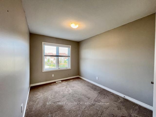 Photo 14 of 43 Gregory Avenue, Collingwood — HOMEH