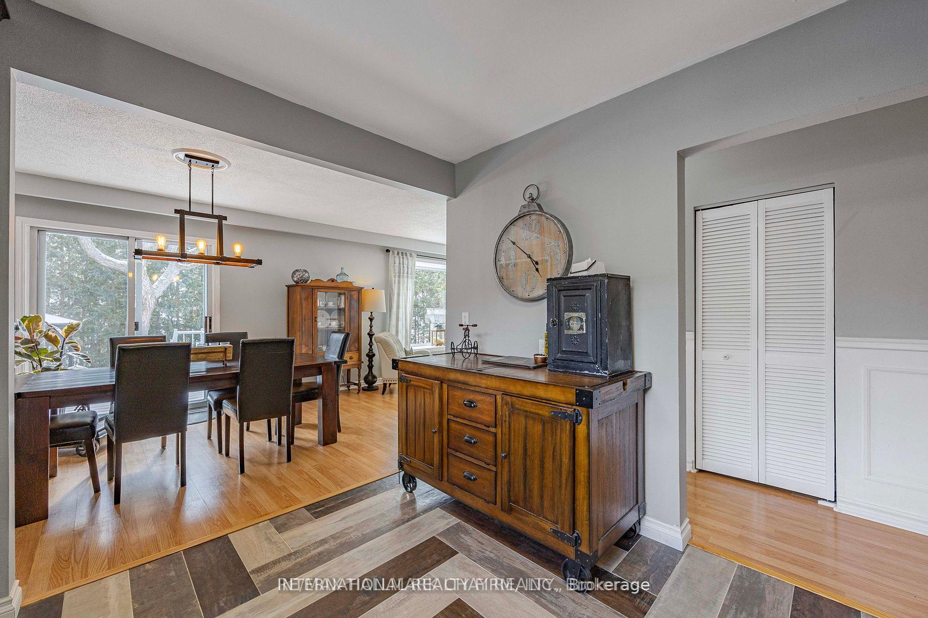 Photo 14 of Unit Main floor unit, 37 Foreht Crescent, Aurora, Aurora Heights — HOMEH
