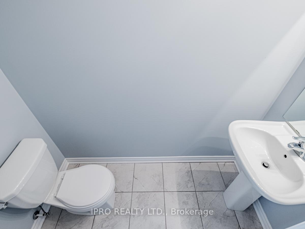 Photo 4 of 75 Farooq Boulevard, Vaughan, Vellore Village — HOMEH