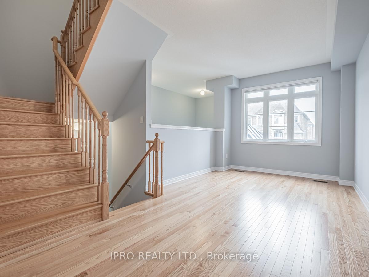 Photo 6 of 75 Farooq Boulevard, Vaughan, Vellore Village — HOMEH