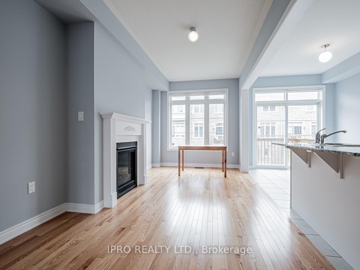 Photo 11 of 75 Farooq Boulevard, Vaughan, Vellore Village — HOMEH