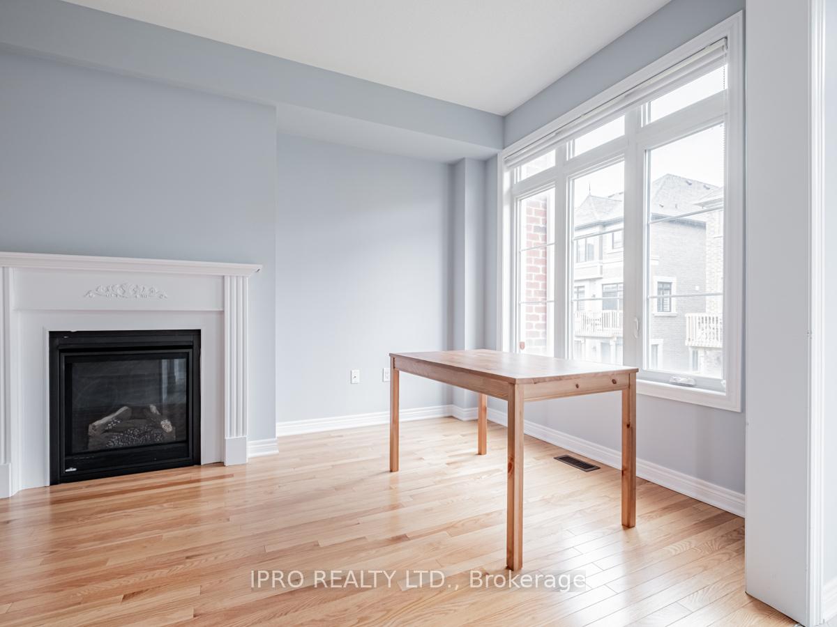 Photo 14 of 75 Farooq Boulevard, Vaughan, Vellore Village — HOMEH